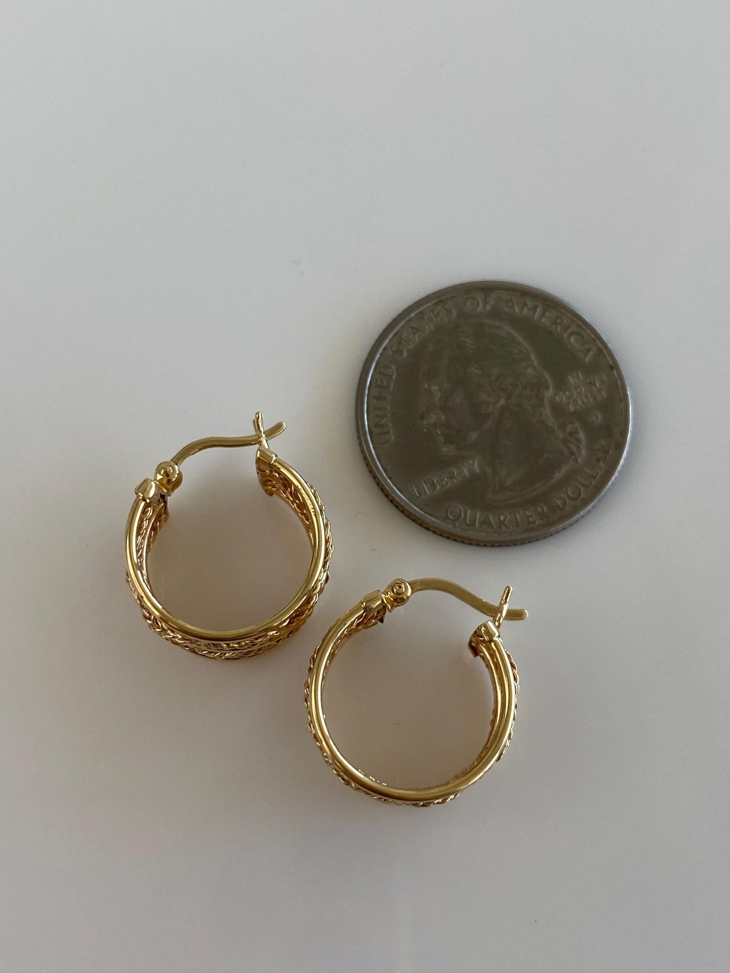 Vintage 18k Yellow Gold Woven Hoop Earrings