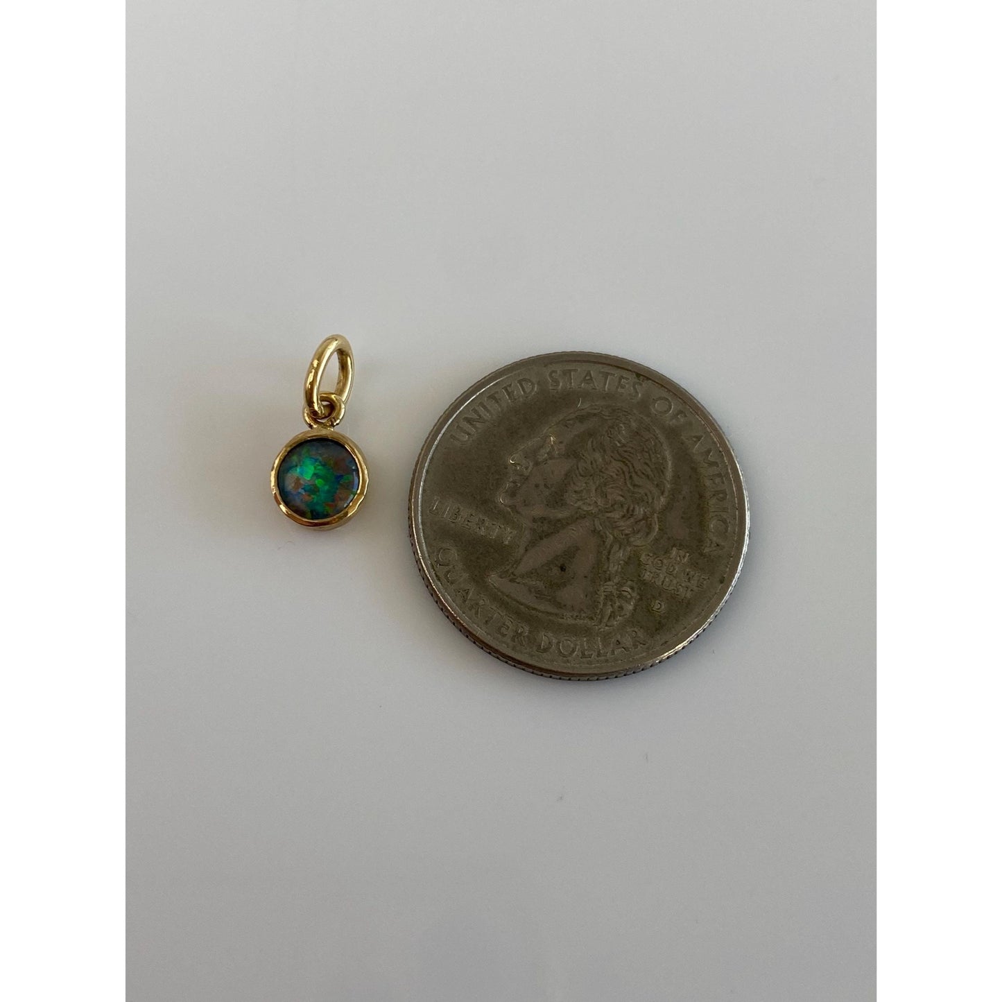 Vintage Solid 18k Yellow Gold Opal Charm