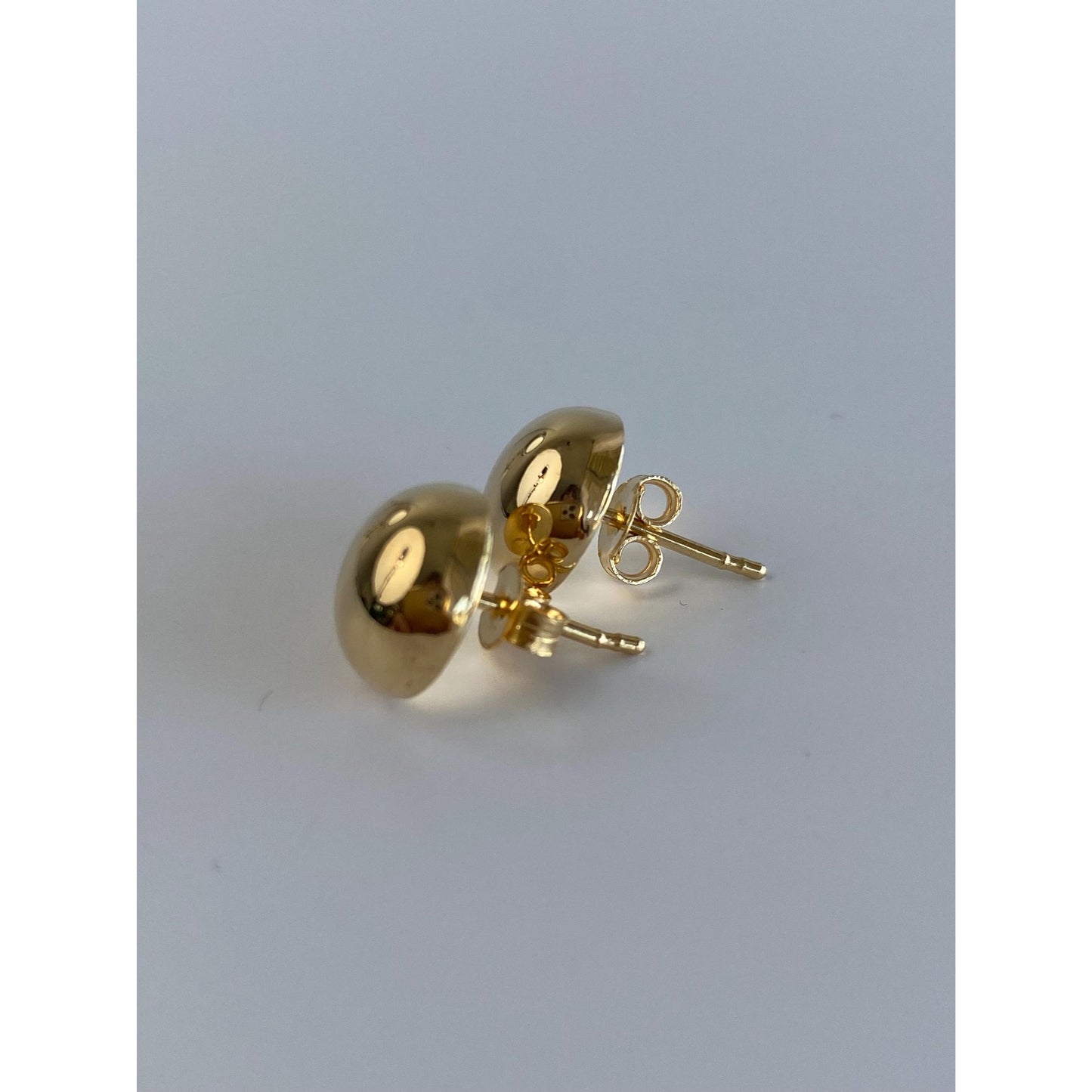 Vintage 18k Yellow Gold Dome Stud Earrings