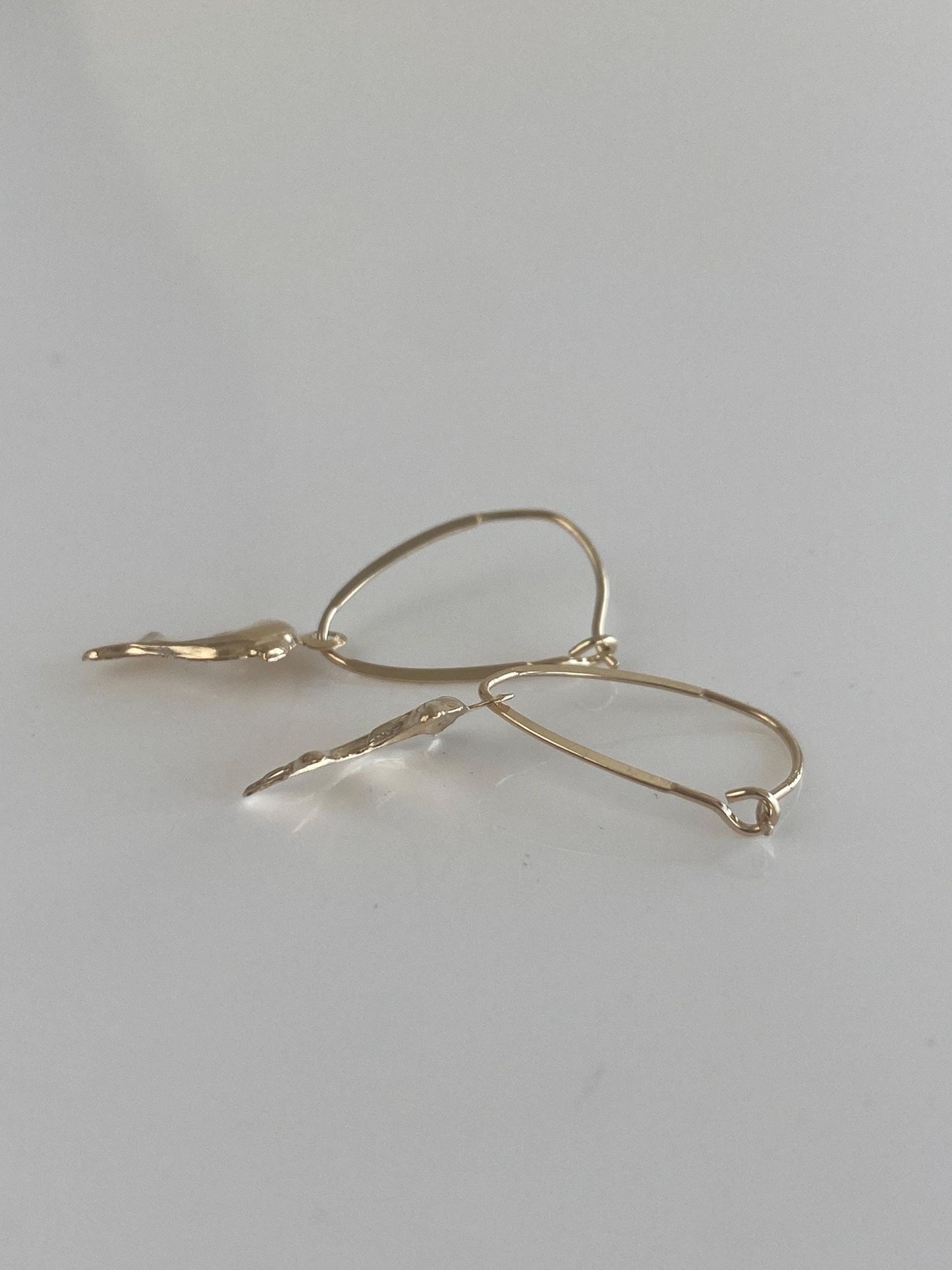 Vintage 14k Yellow Gold Dolphin Hoop Earrings