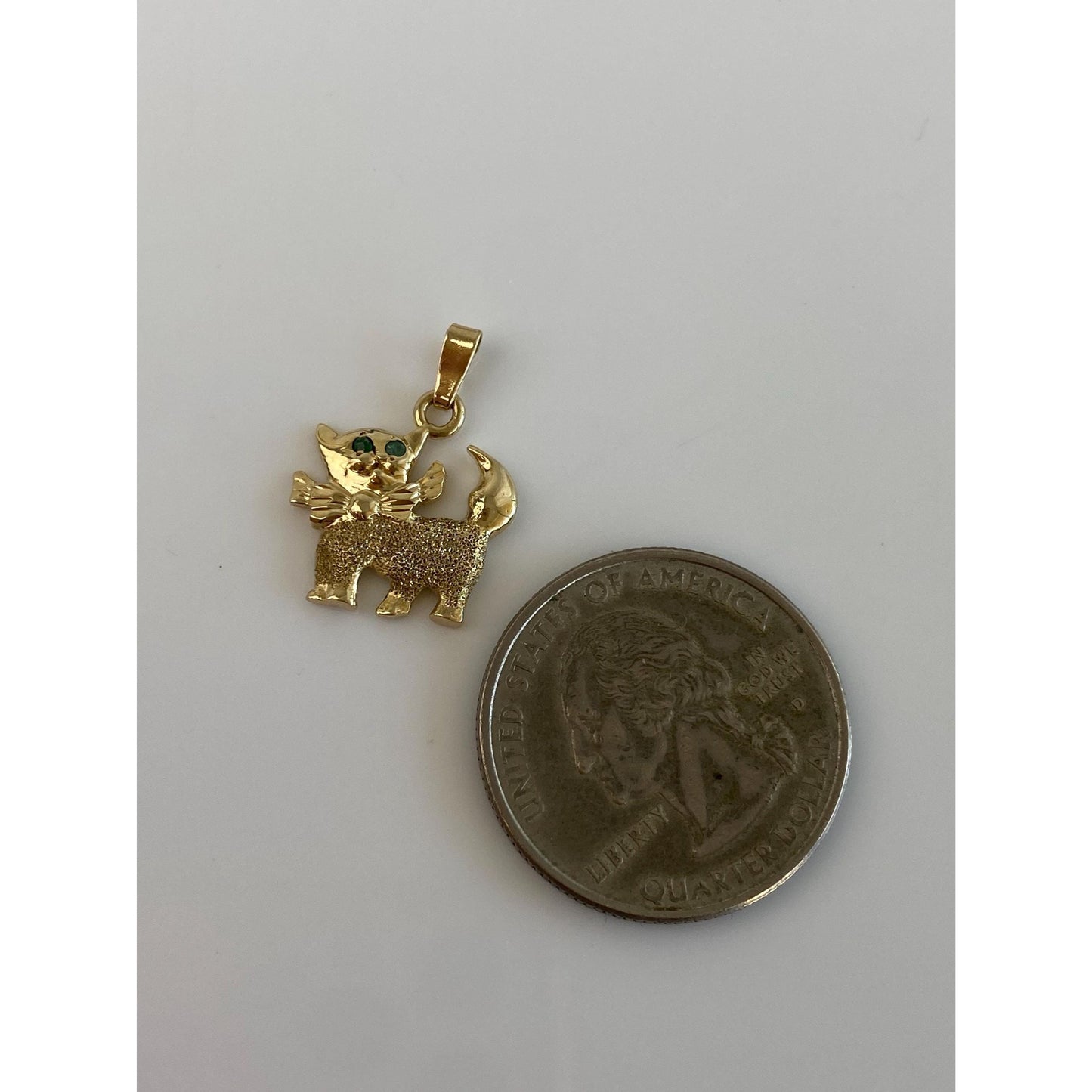 Vintage Solid 14k Yellow Gold Green Spinel Kitten Charm