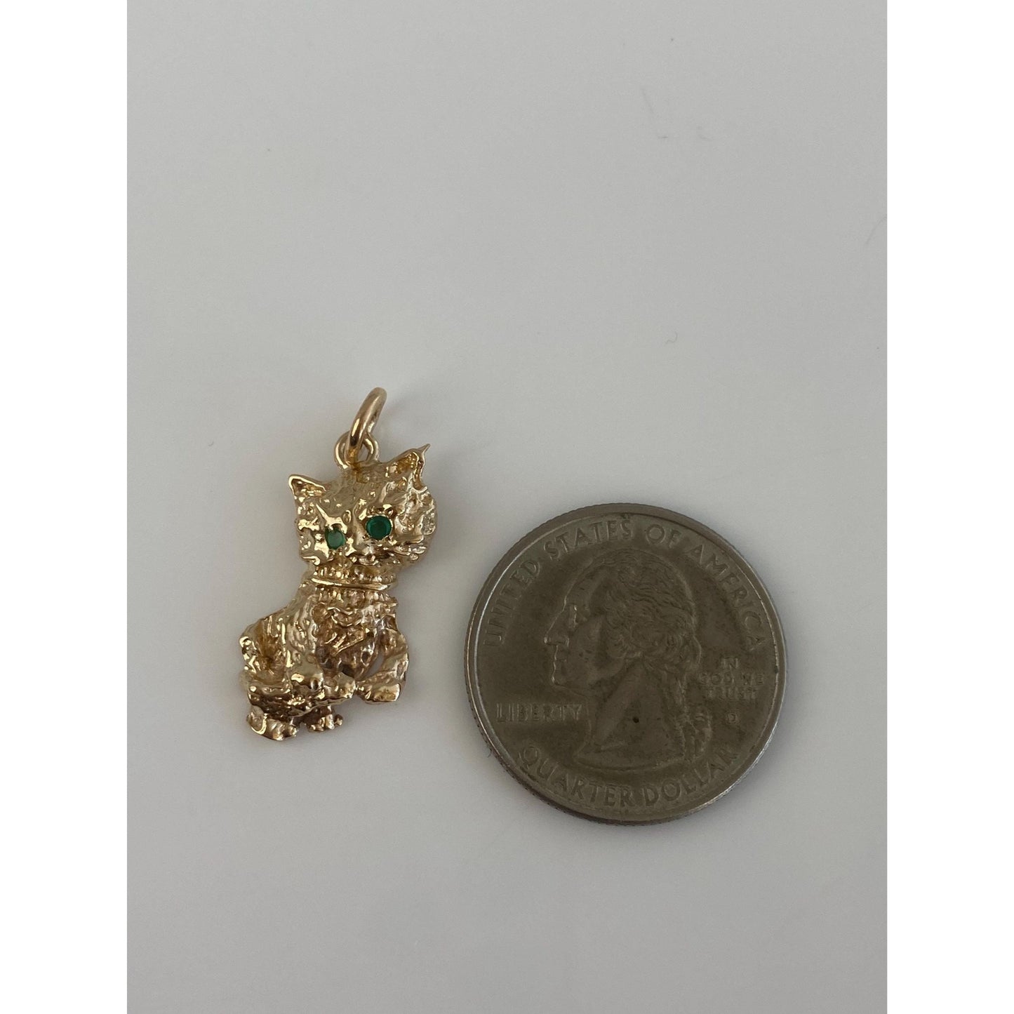 Vintage Solid 14k Yellow Gold Emerald Kitten Charm