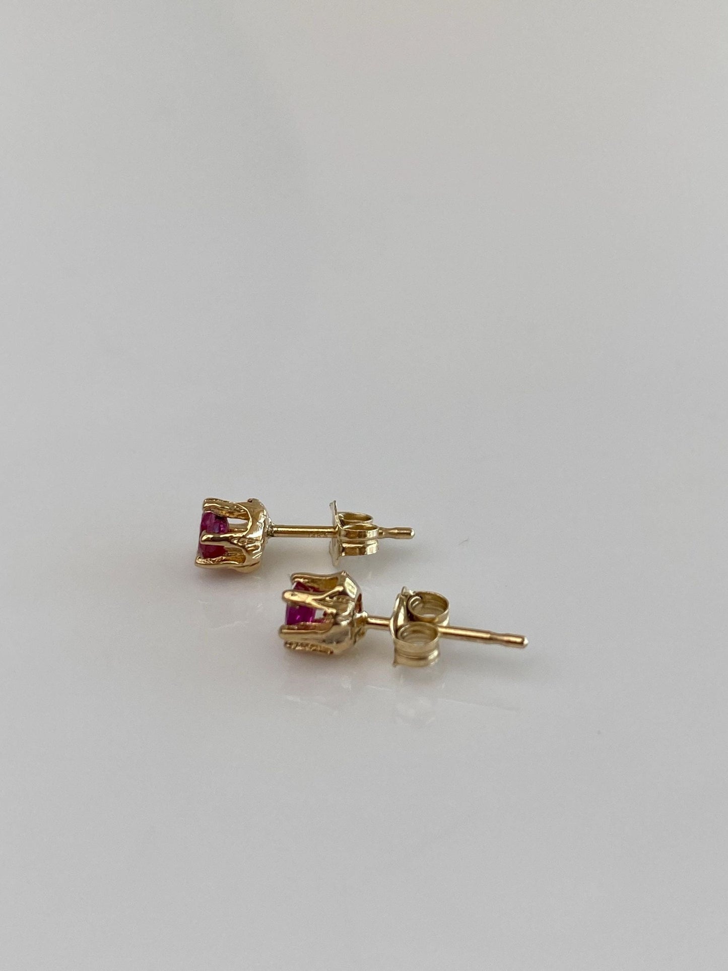 Vintage Solid 14k Yellow Gold Pink Sapphire Stud Earrings