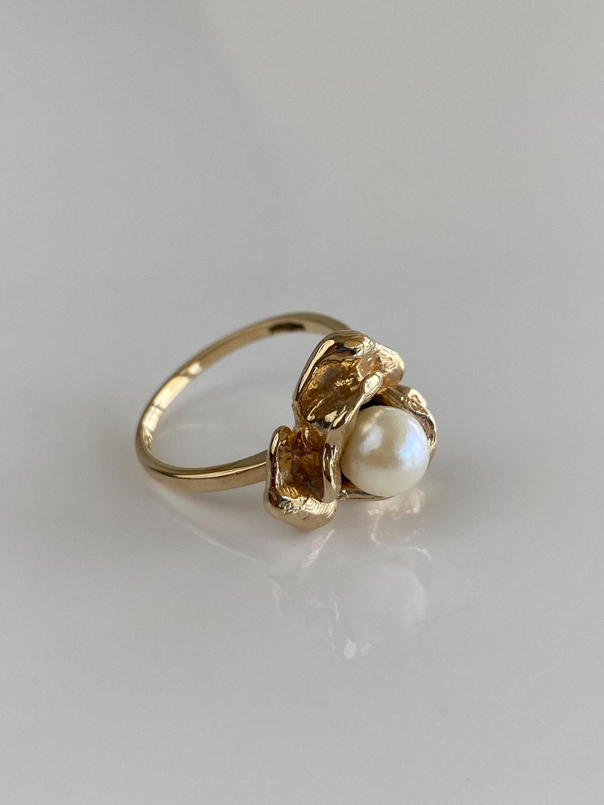 Vintage Solid 14k Yellow Gold Pearl Rose Ring - Size 6.75