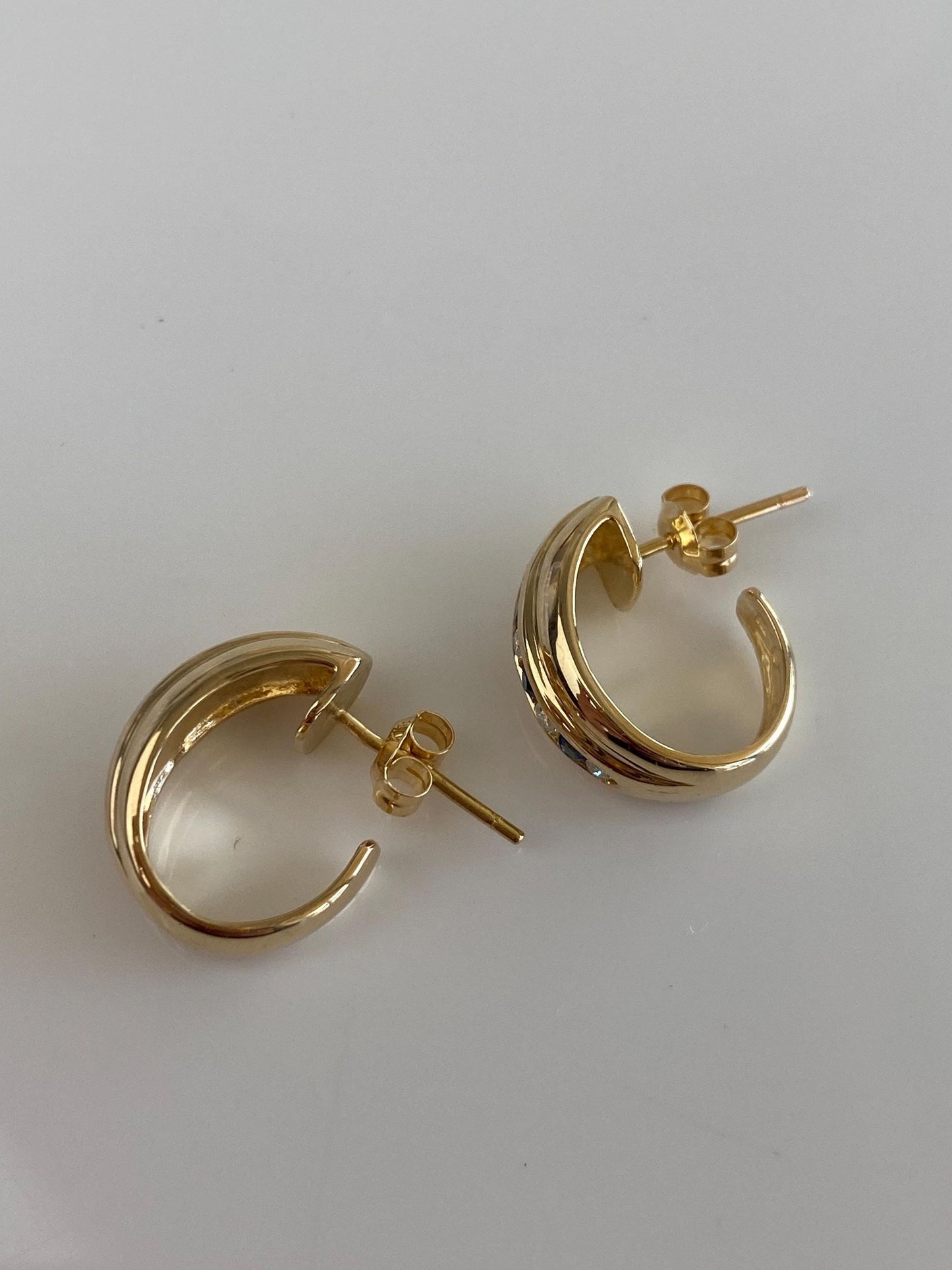 Vintage Solid 18k Yellow Gold Diamond Blue Sapphire Drop Hoop Earrings