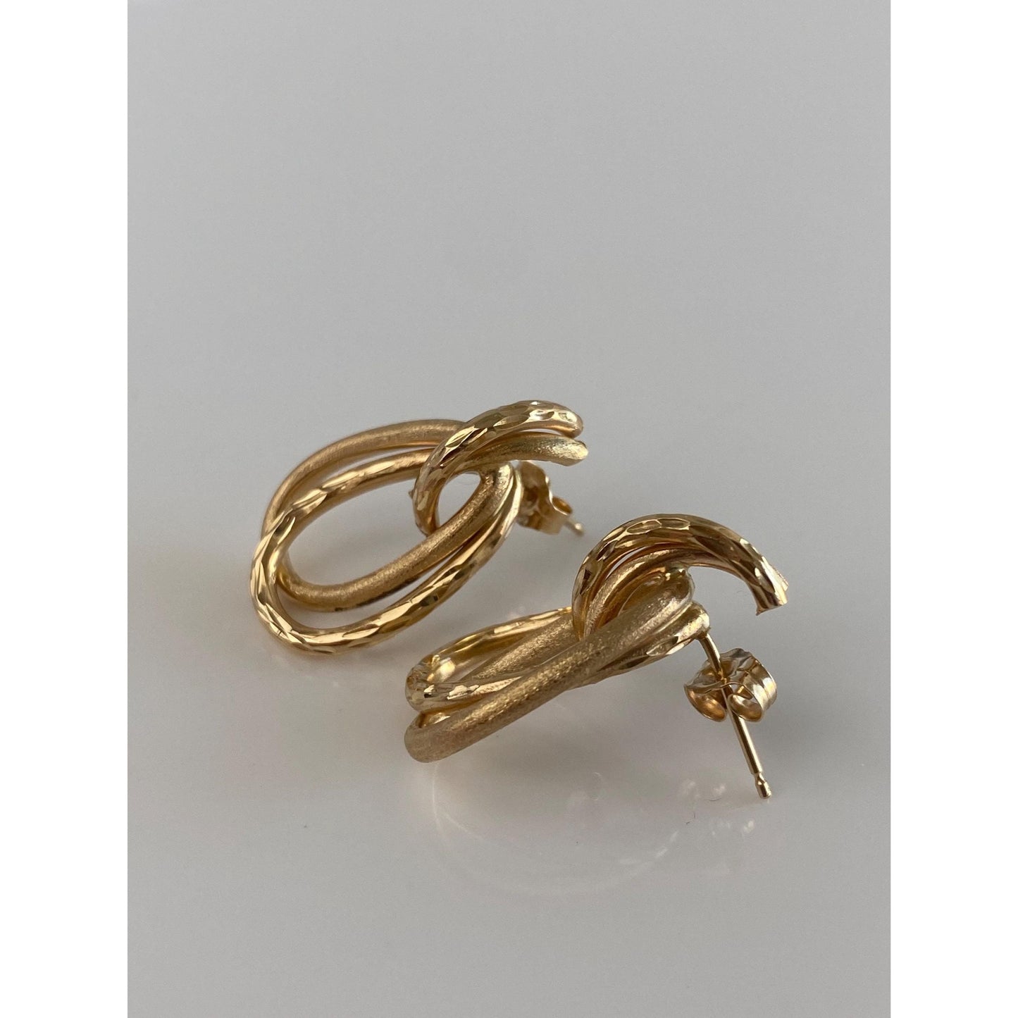 Vintage 14k Yellow Gold Satin & Textured Layered Stud Earrings