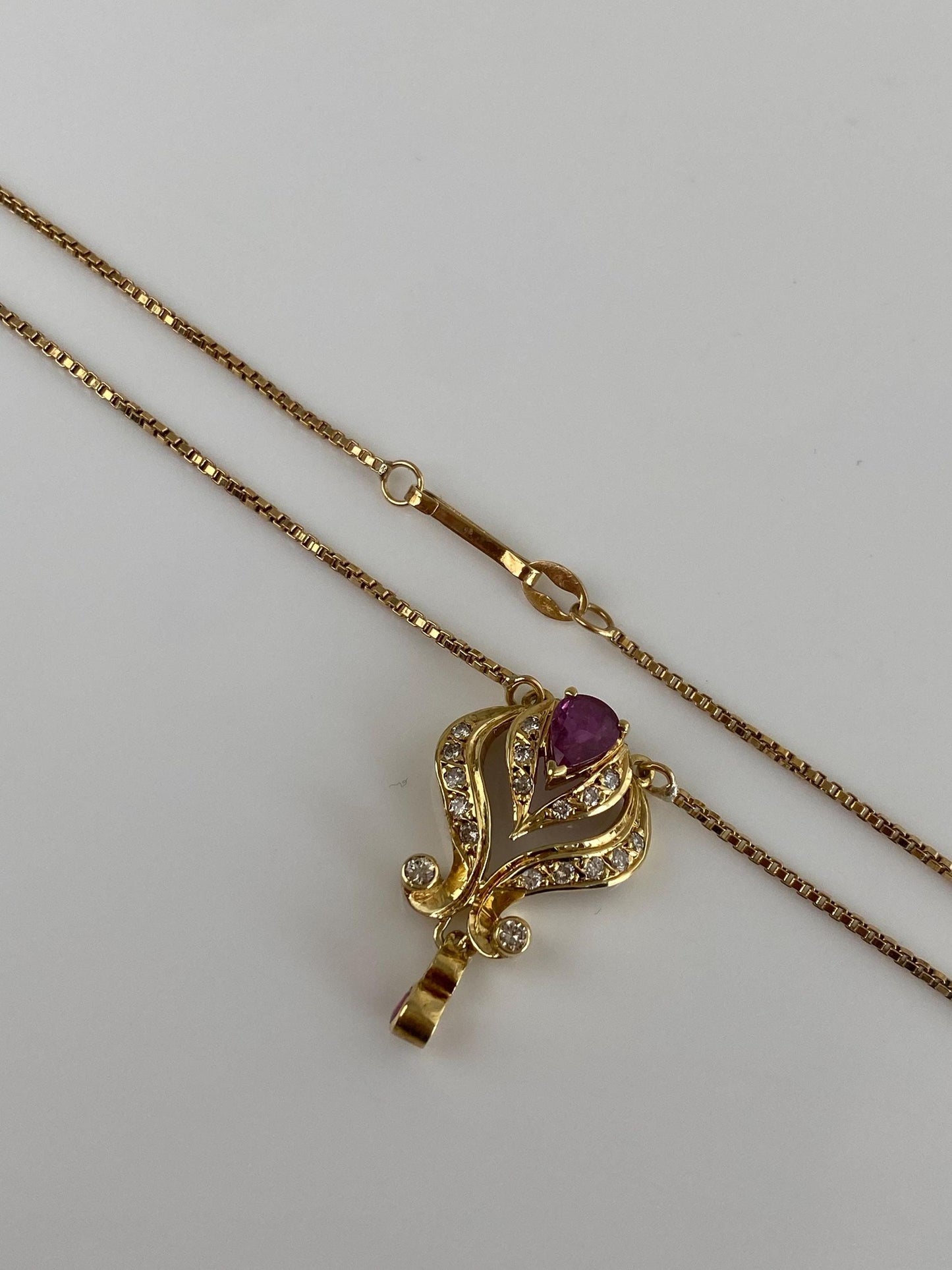 Vintage Solid 18k Yellow Gold Diamond Ruby Box Chain Necklace - 15.5 inches