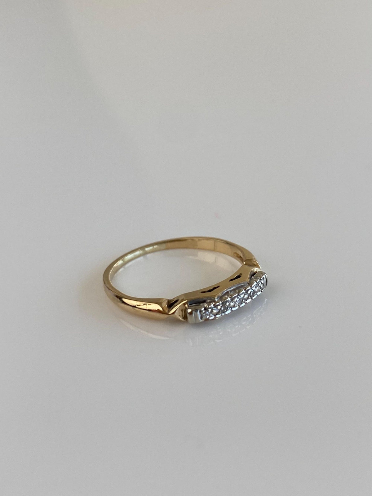 Vintage Solid 14k White & Yellow Gold Diamond Ring Band - Size 5