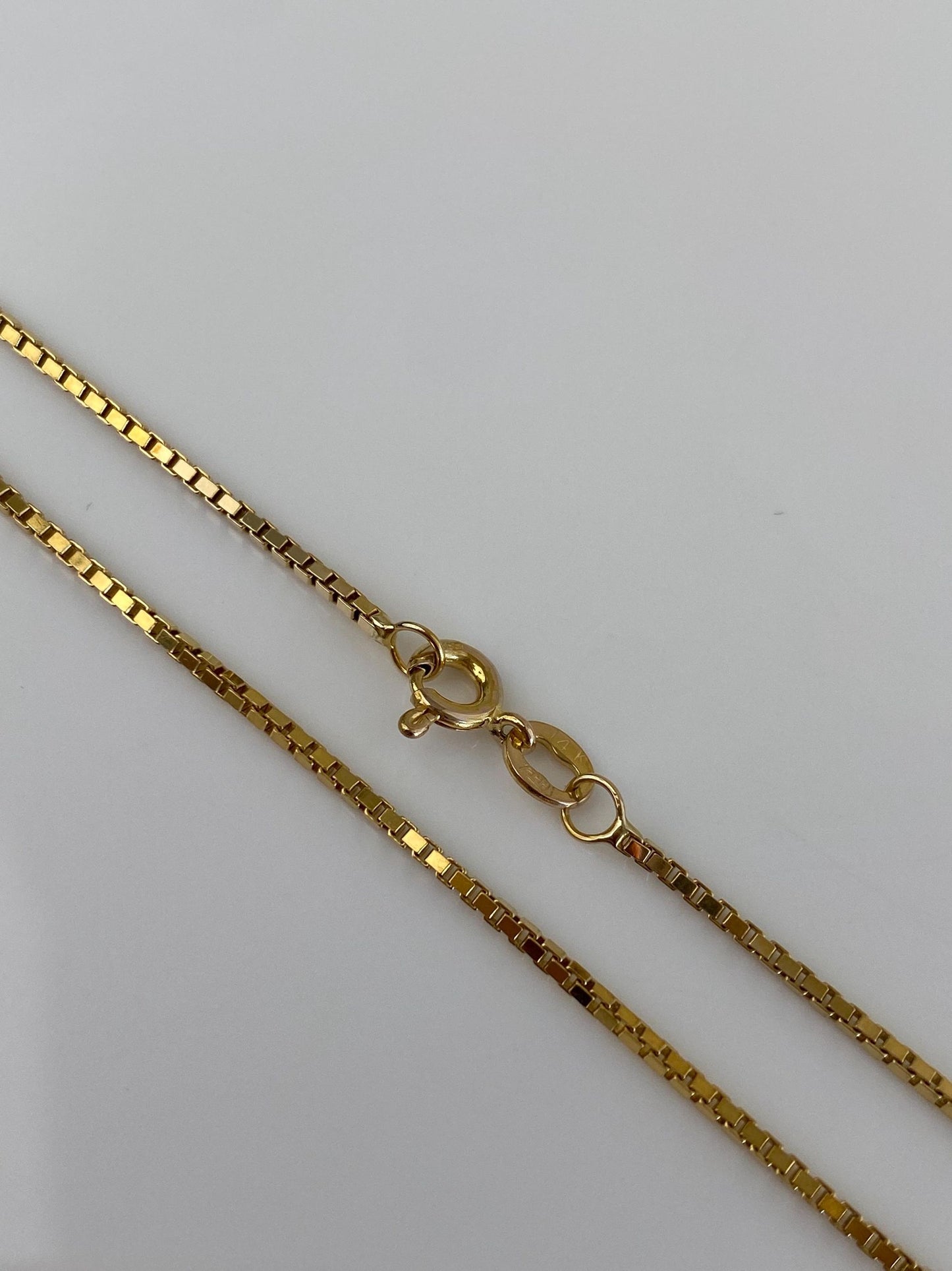 Vintage Solid 14k Yellow Gold Box Chain Necklace - 18 inches