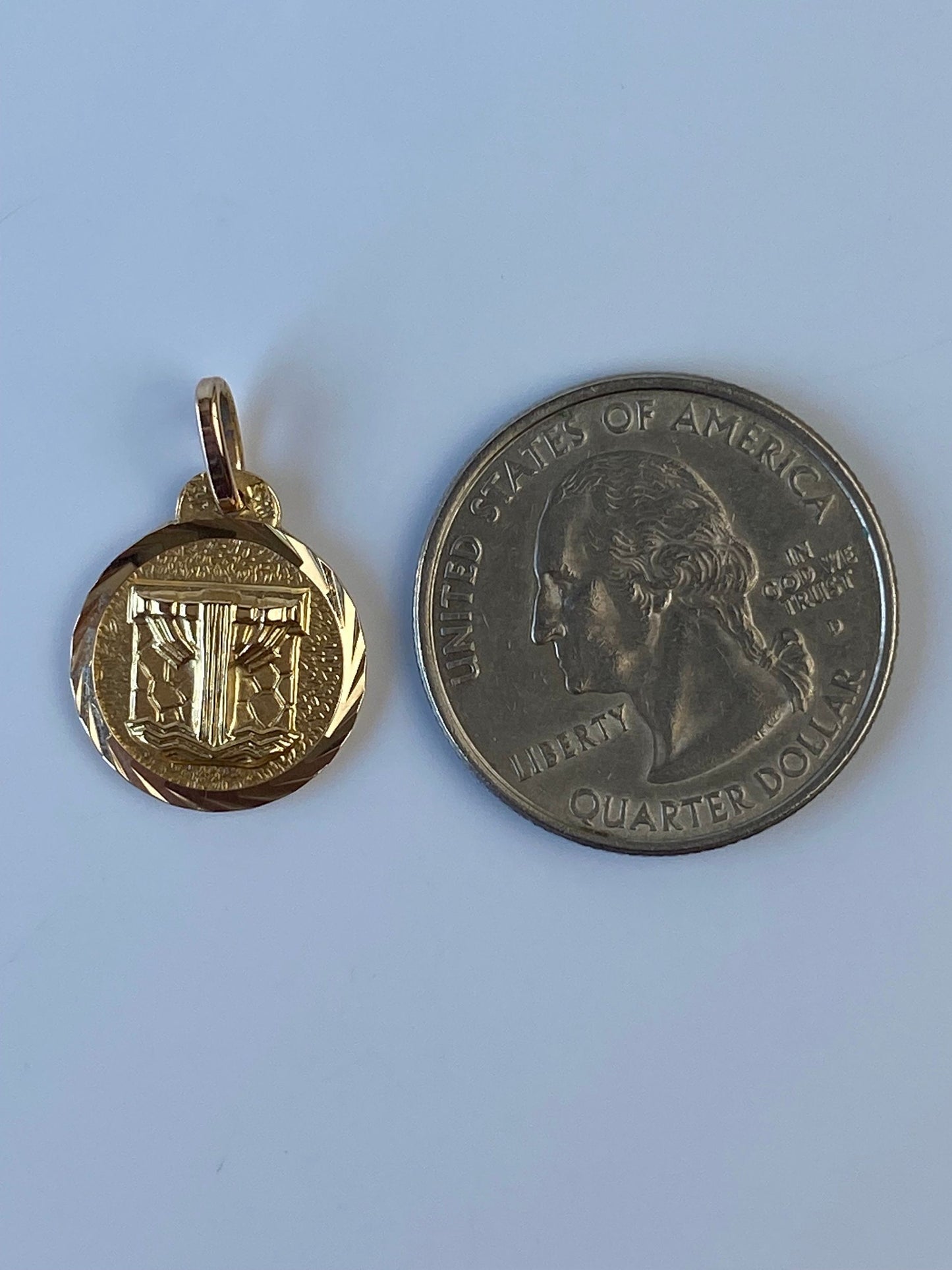 Vintage Solid 14k Yellow Gold Aquarius Zodiac Charm