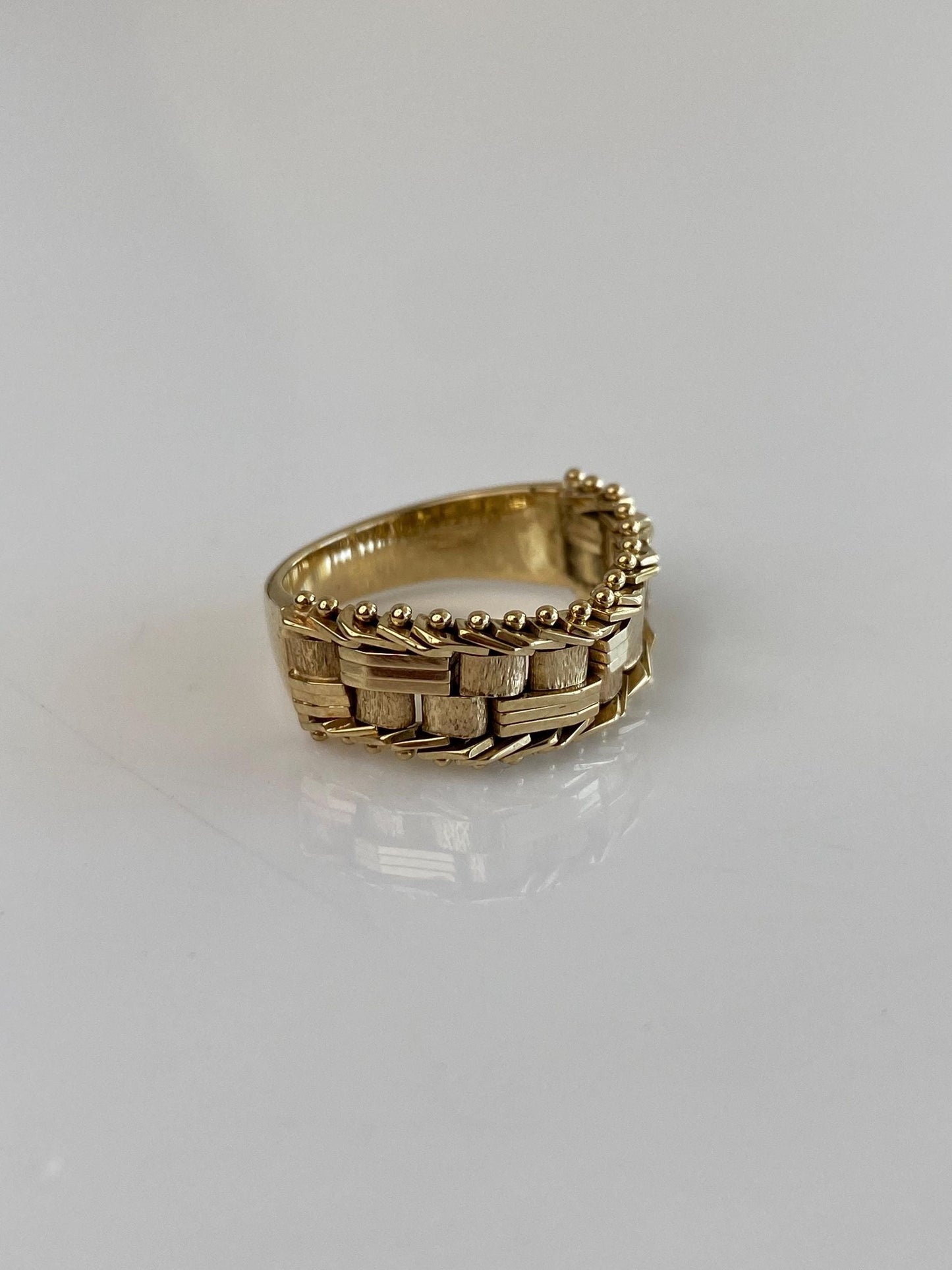 Vintage Solid 14k Yellow Gold Chain Mesh Ring Band - Size 5.75