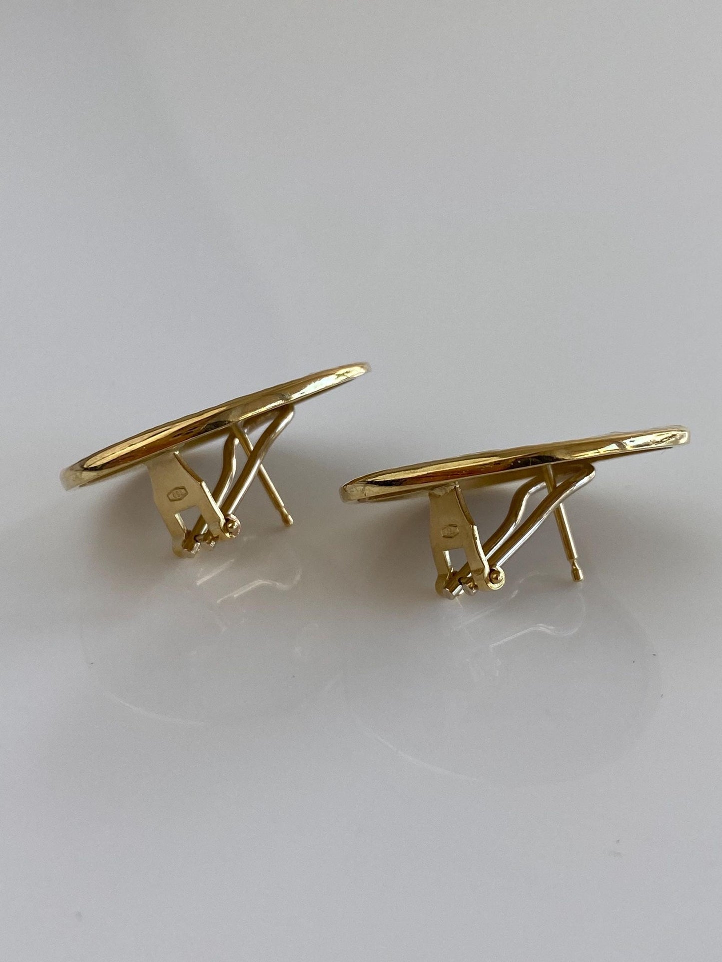 Vintage Solid 18k Yellow Gold Lovers Heart Drop Earrings
