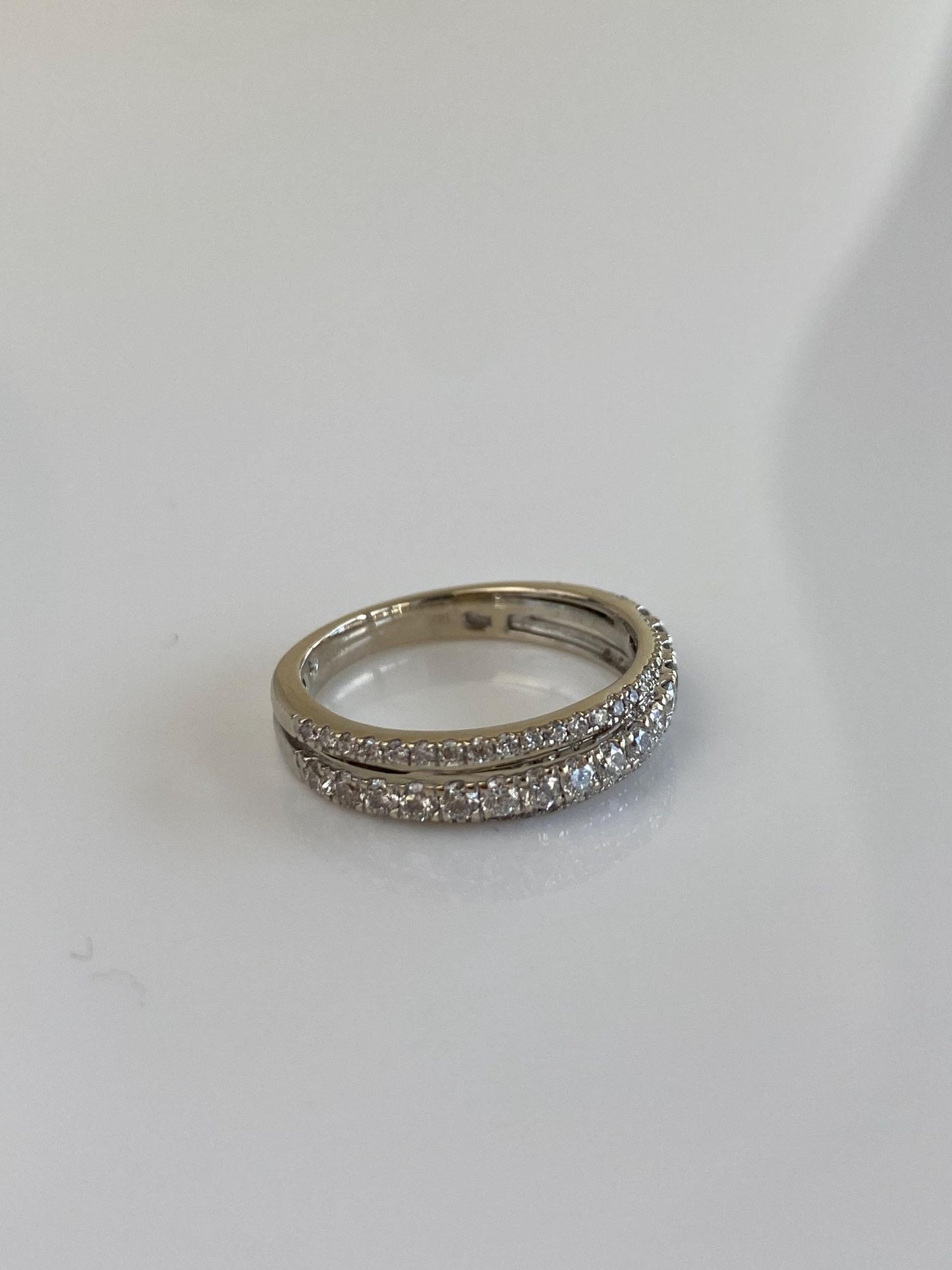 Vintage Solid 14k White Gold Diamond Ring Band - Size 5.75