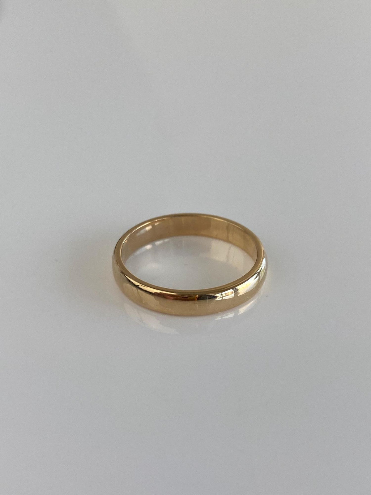 Vintage Solid 14k Yellow Gold Ring Band - Size 5.75