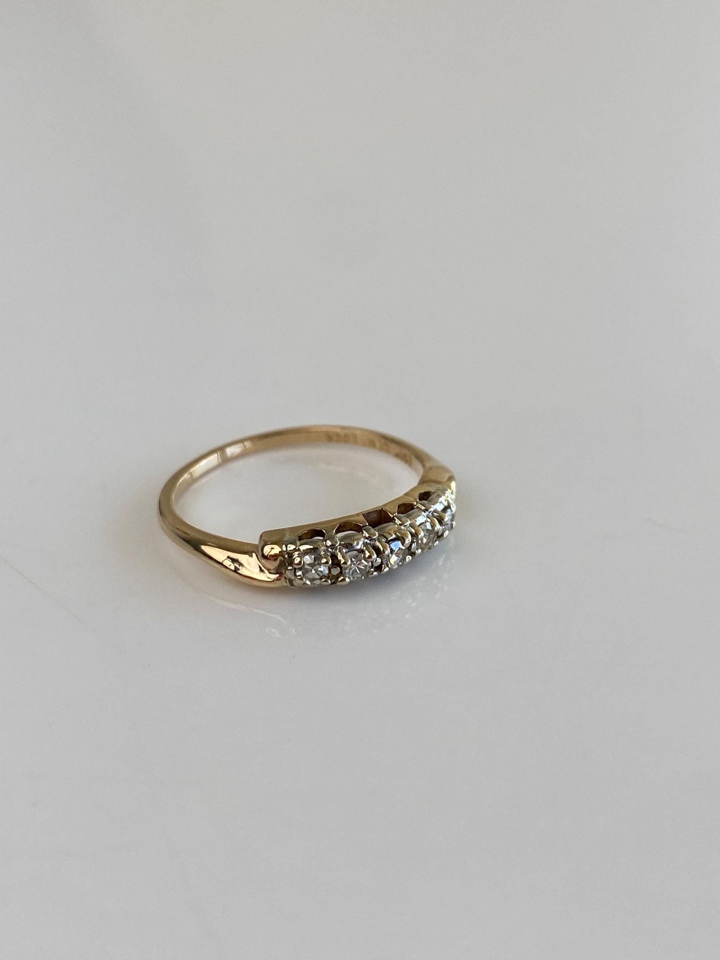 Vintage Solid 14k White & Yellow Gold Diamond Ring Band - Size 6.75