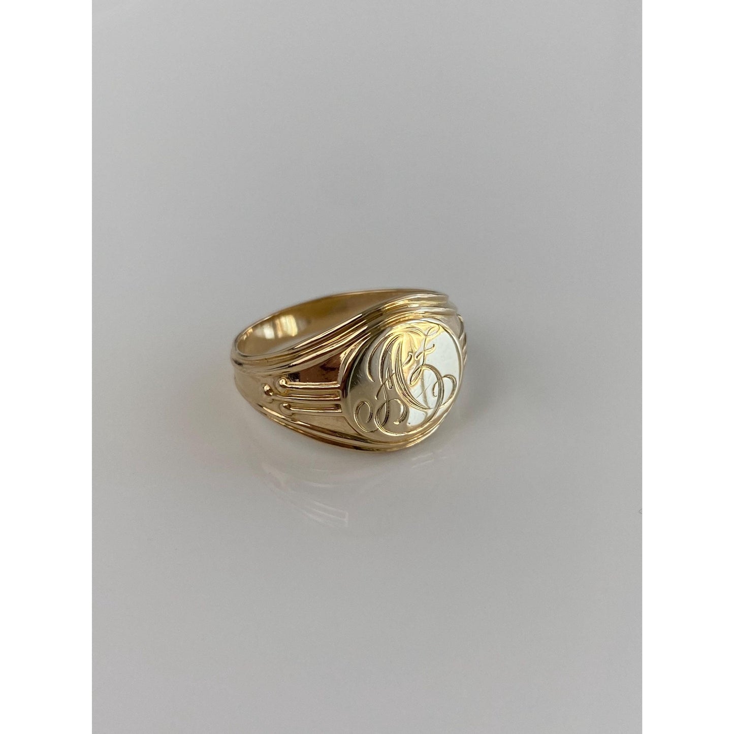 Vintage Solid 14k Yellow Gold Engraved Signet Ring - Size 7.75