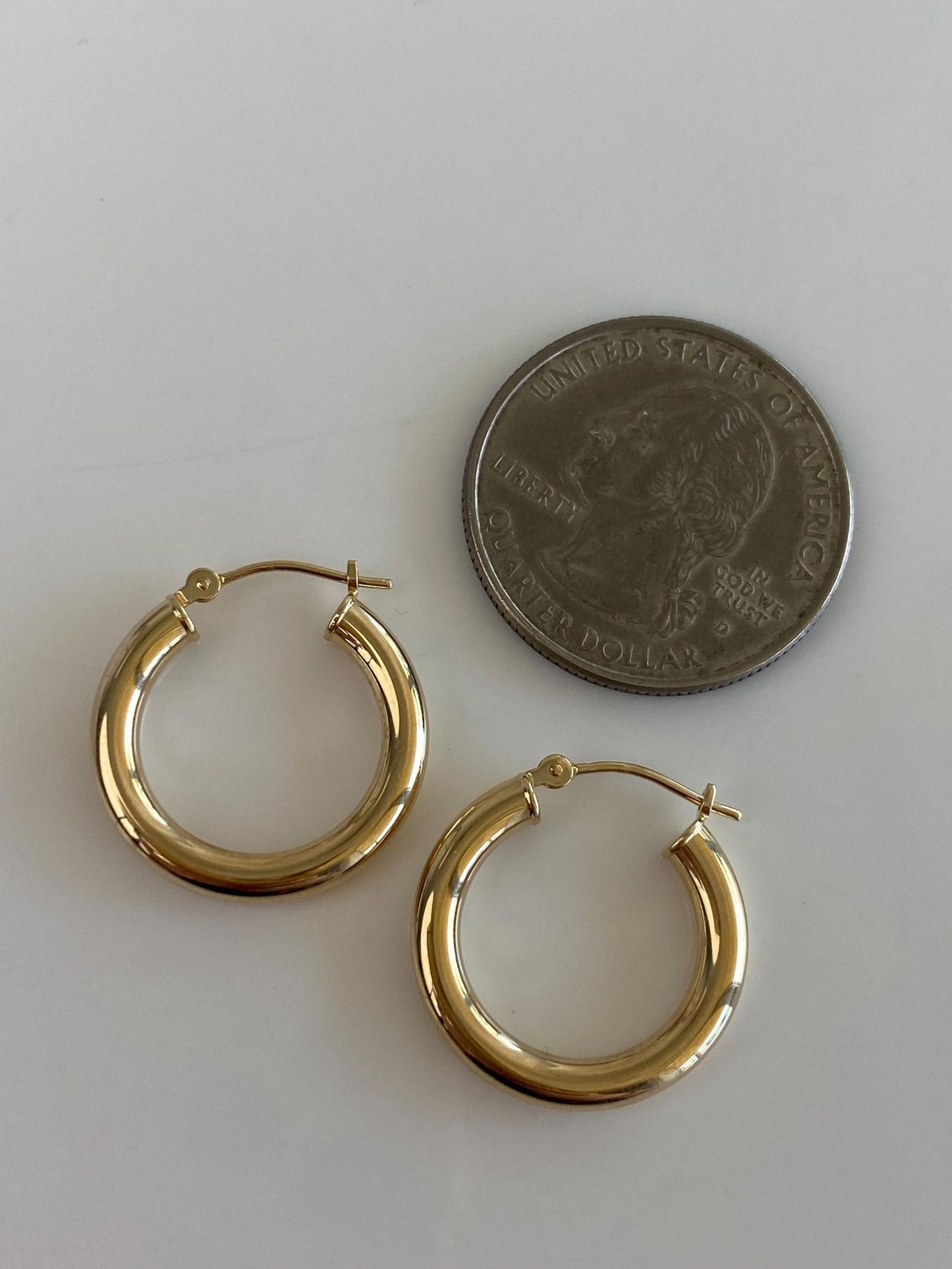Vintage 14k Yellow Gold Hoop Earrings