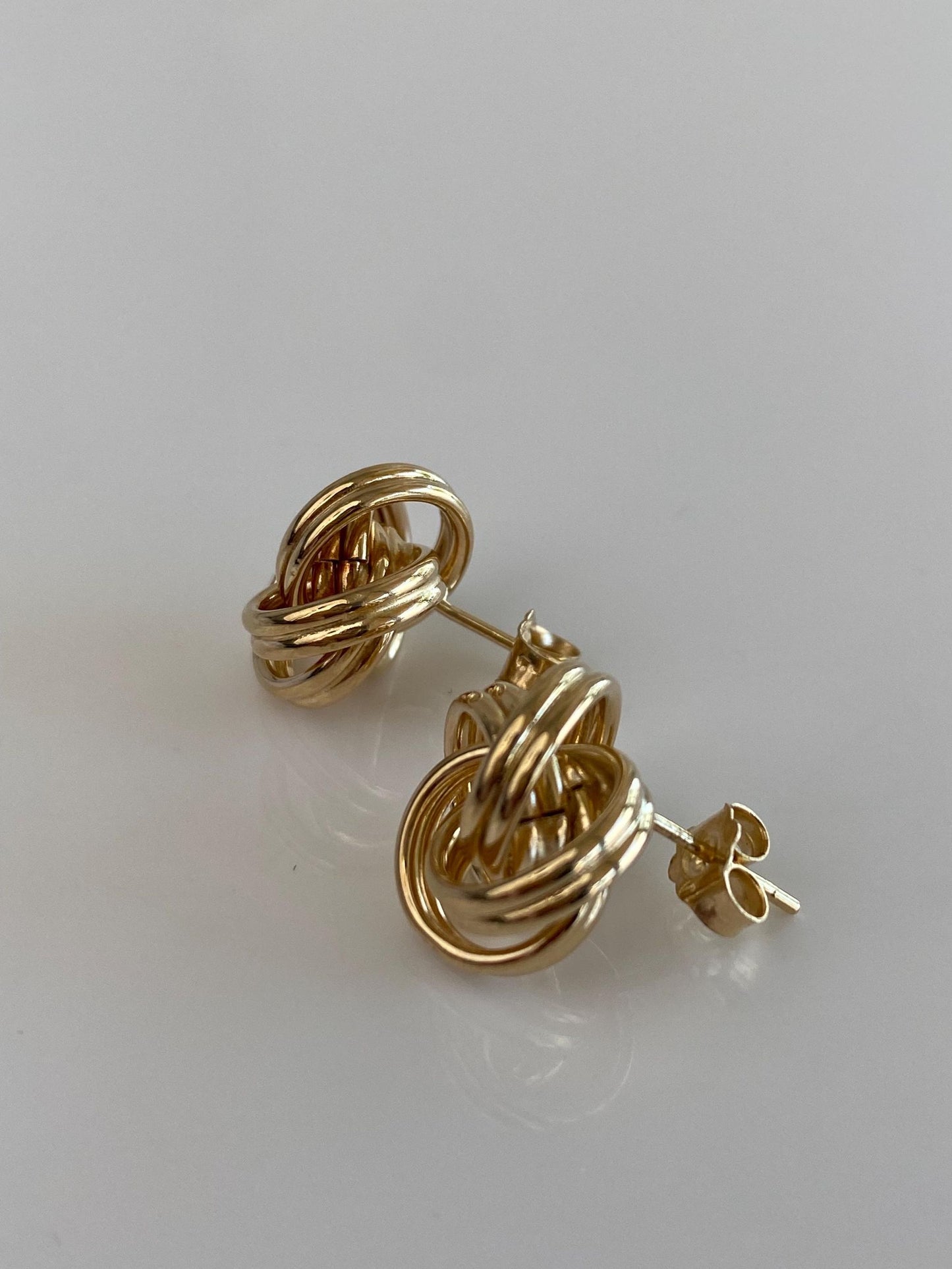 Vintage 14k Yellow Gold Knot Stud Earrings