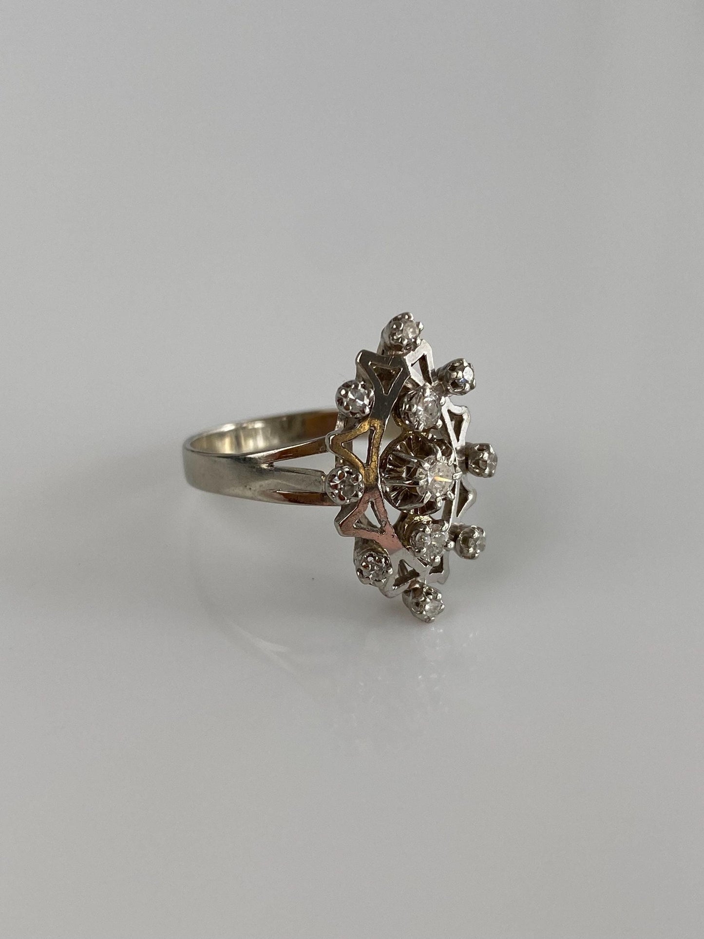 Vintage Solid 18k White Gold Diamond Cluster Ring - Size 6.25