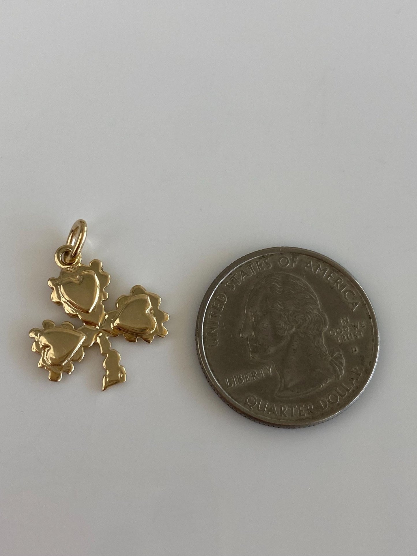 Vintage Solid 9k Yellow Gold Heart Clover Charm