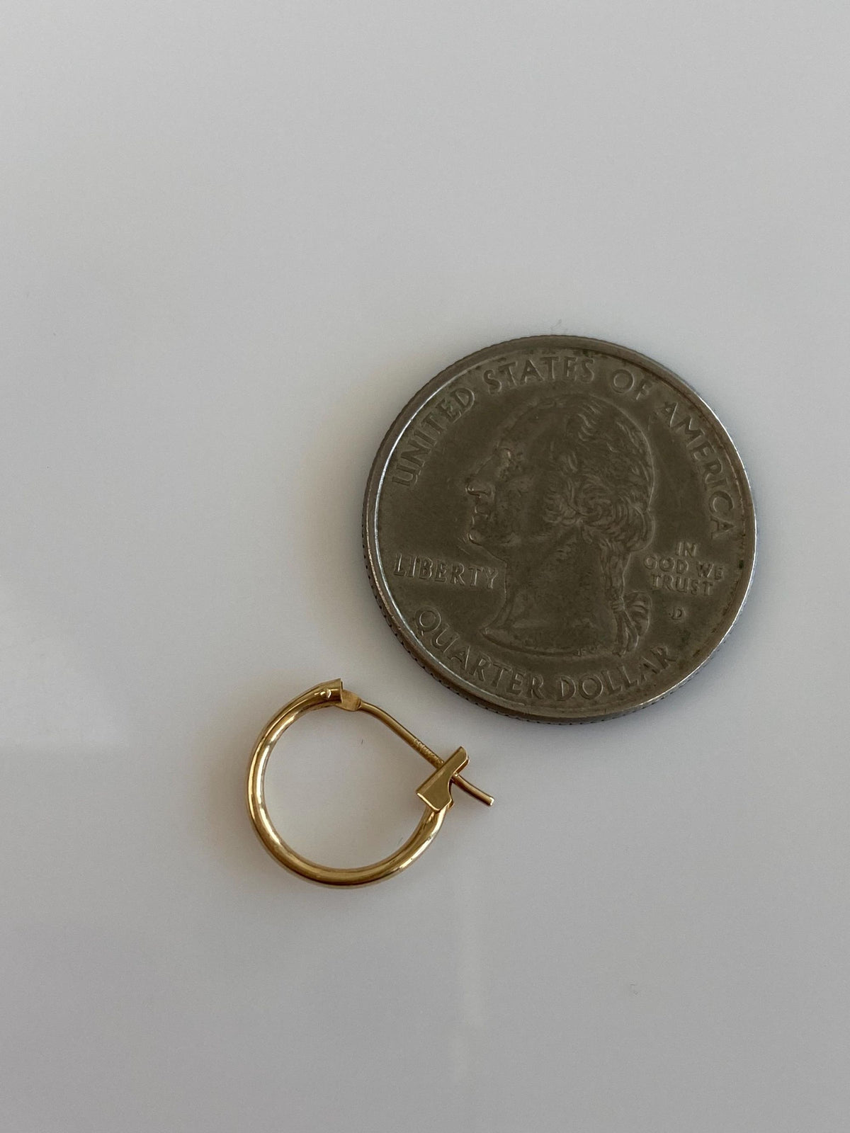 Vintage 14k Yellow Gold SINGLE Hoop Earring