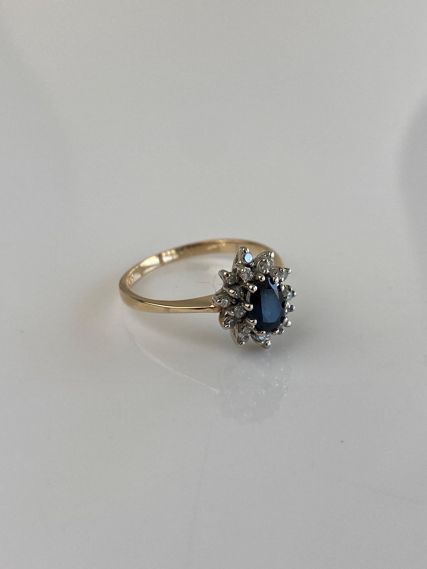Vintage Solid 10k White & Yellow Gold Diamond Halo Blue Sapphire Ring - Size 7.75