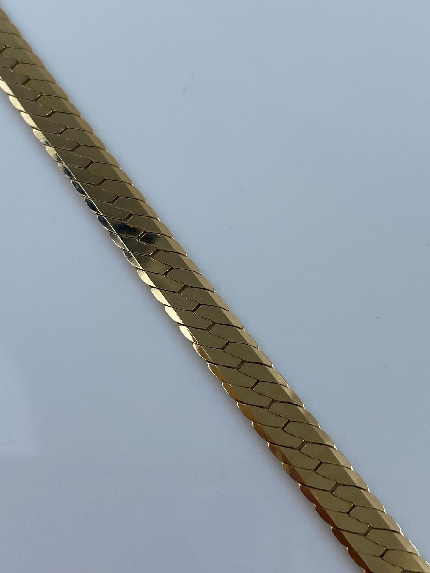Vintage Solid 14k Yellow Gold Pattern Chunky Herringbone Chain Necklace - 16 inches