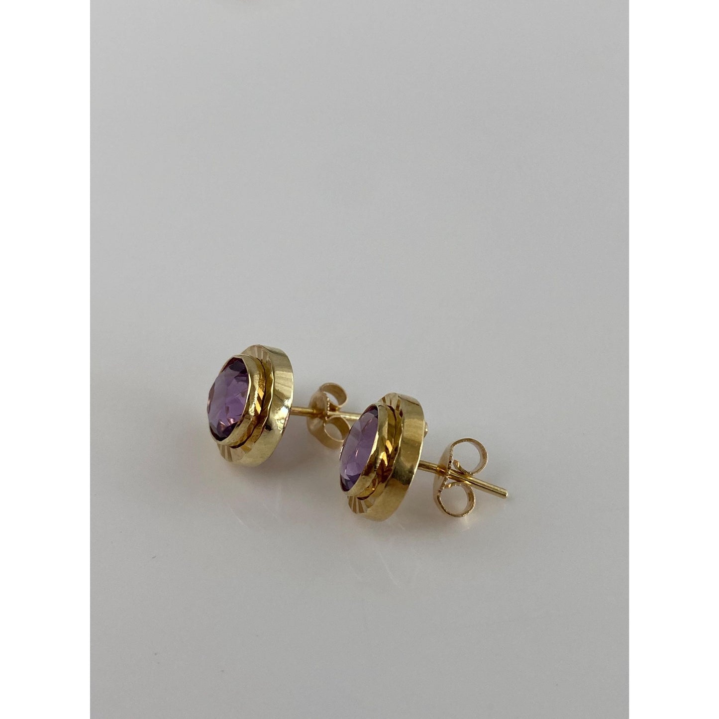 Vintage Solid 14k Yellow Gold Engine Turned Amethyst Stud Earrings
