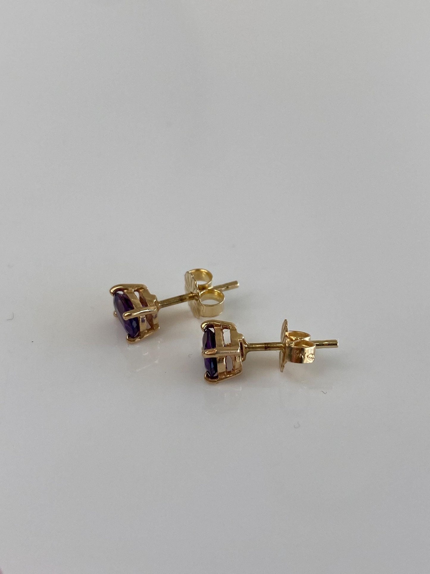 Vintage Solid 14k Yellow Gold Amethyst Stud Earrings