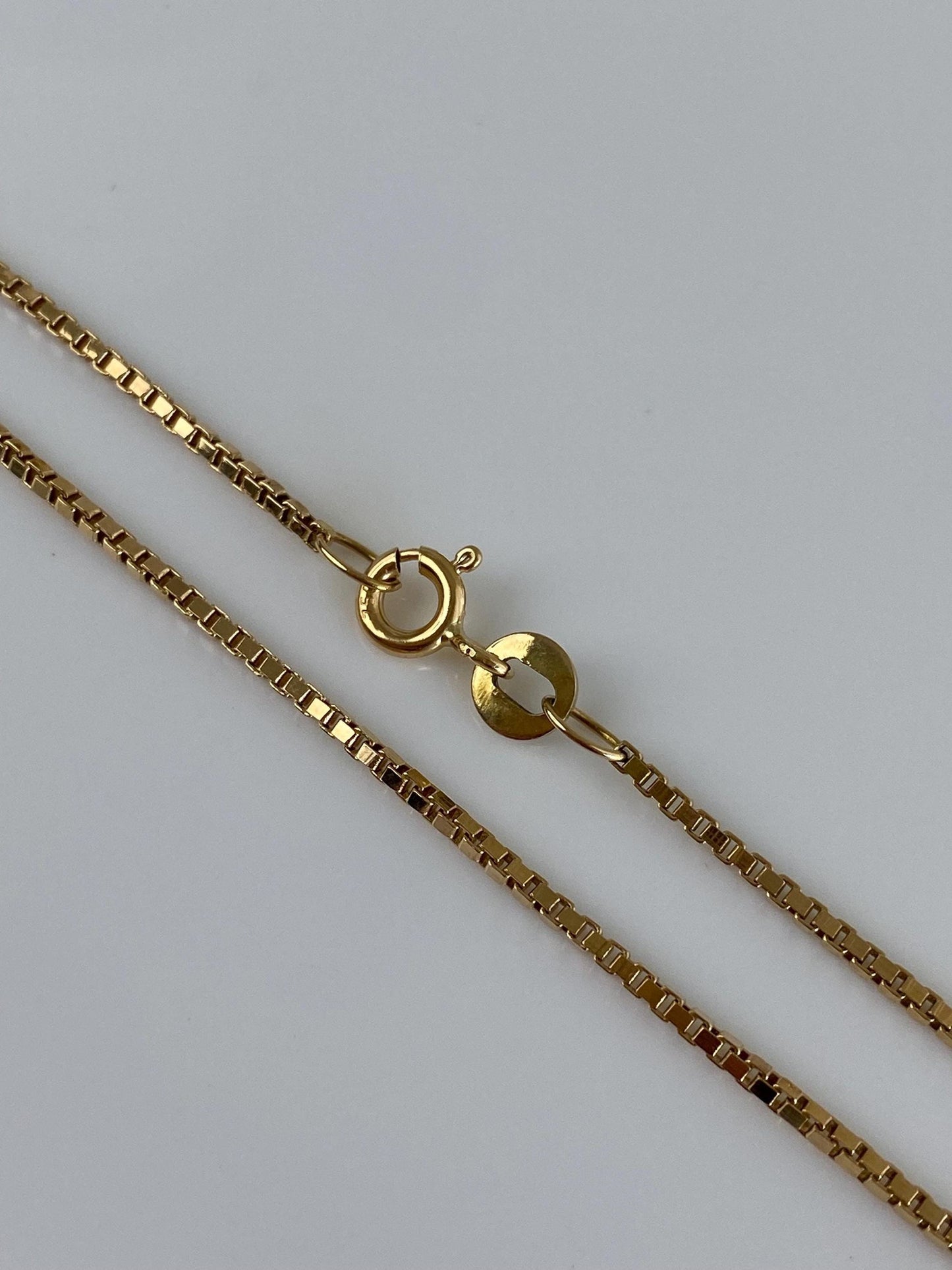 Vintage Solid 18k Yellow Gold Box Chain Necklace - 15.75 inches