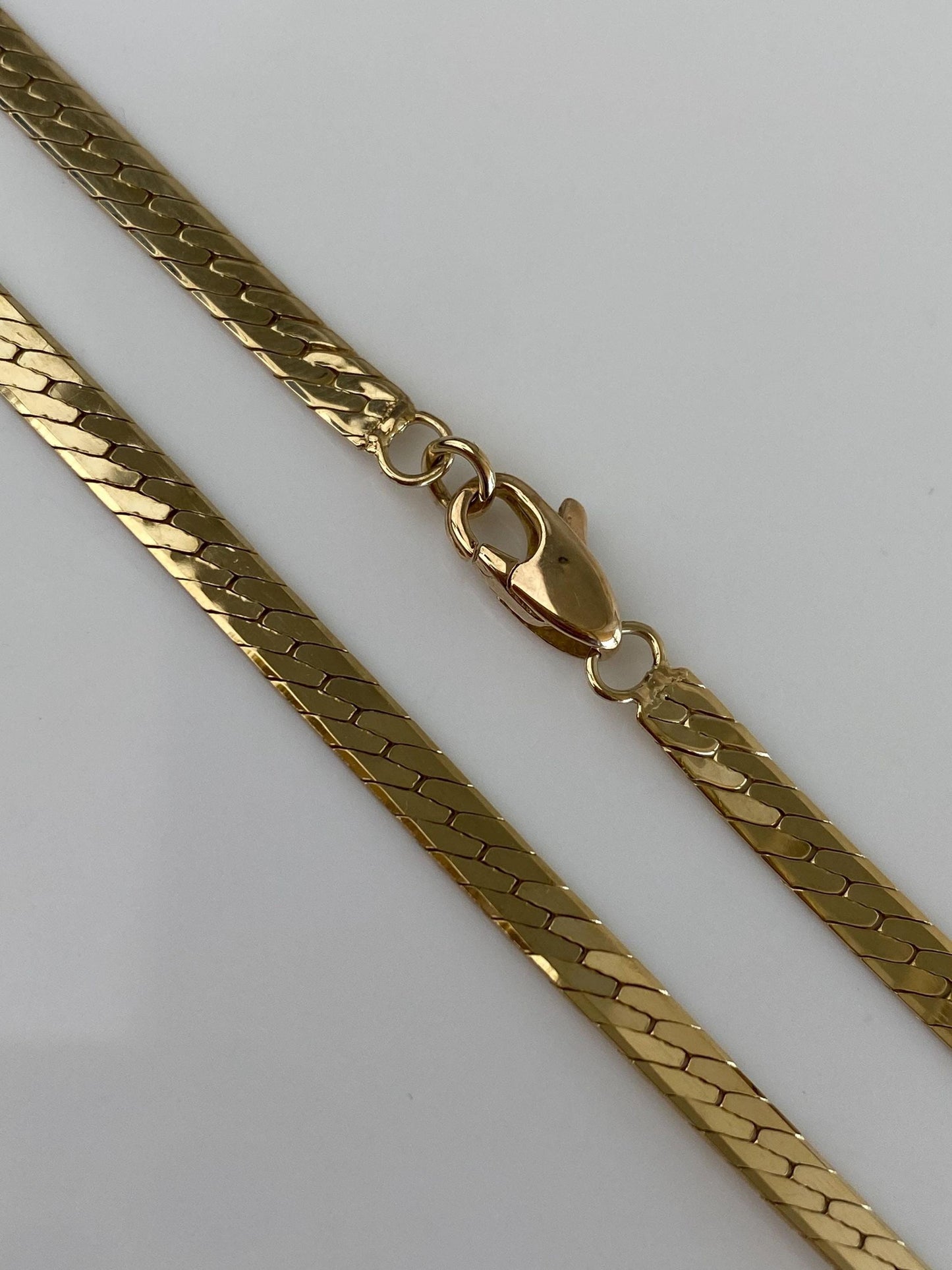 Vintage Solid 14k Yellow Gold Chunky Herringbone Chain Necklace - 17.75 inches