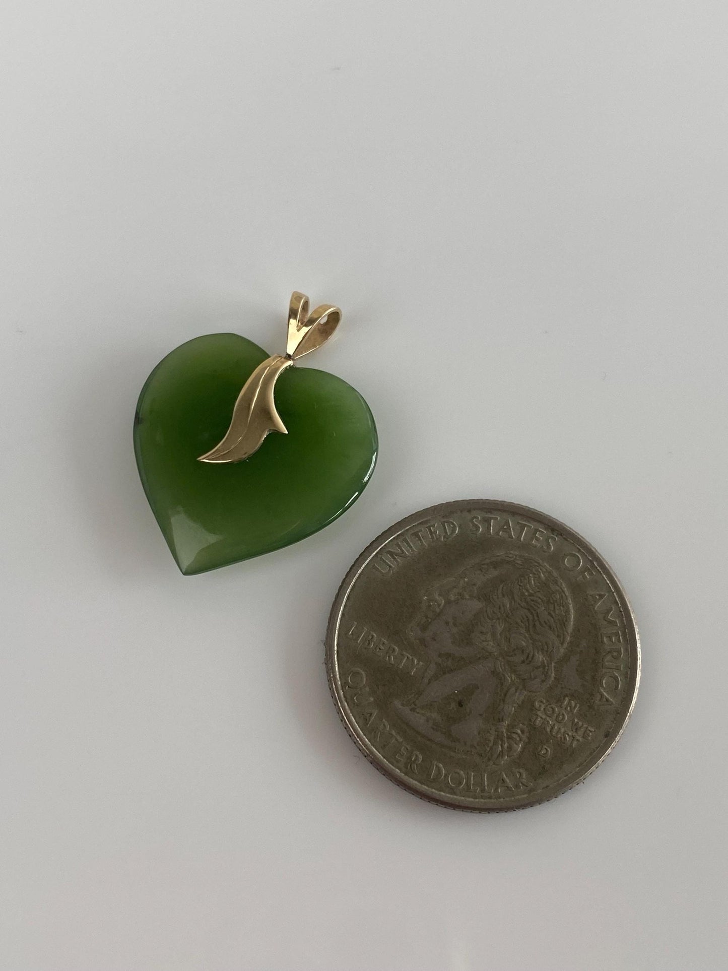 Vintage Solid 14k Yellow Gold Green Stone Heart Charm
