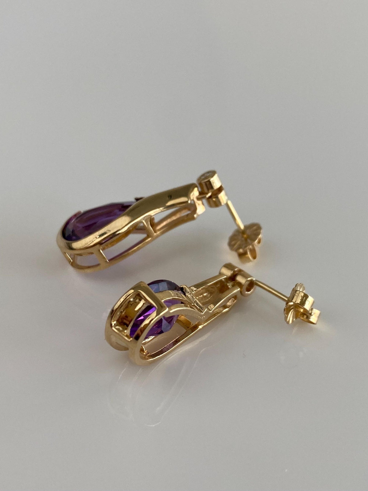 Vintage Solid 14k Yellow Gold Diamond Amethyst Teardrop Drop Earrings