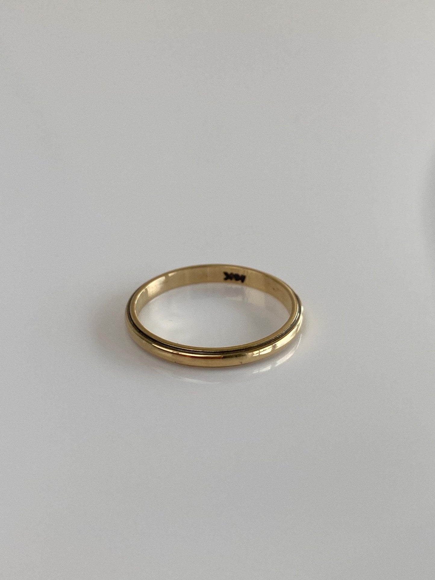 Vintage Solid 14k Yellow Gold Slim Milgrain Ring Band - Size 5.75