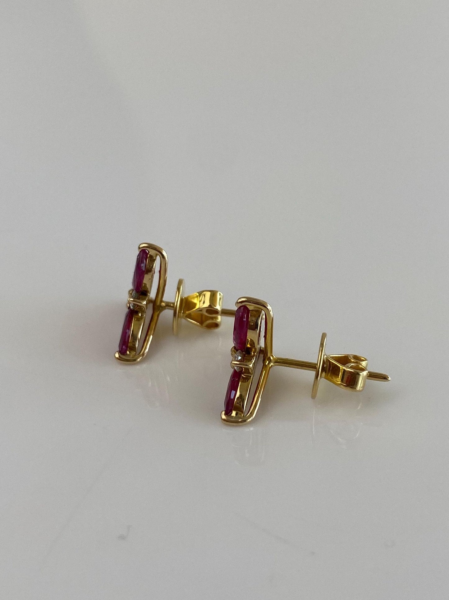 Vintage Solid 18k Yellow Gold Pink Sapphire Diamond Stud Earrings