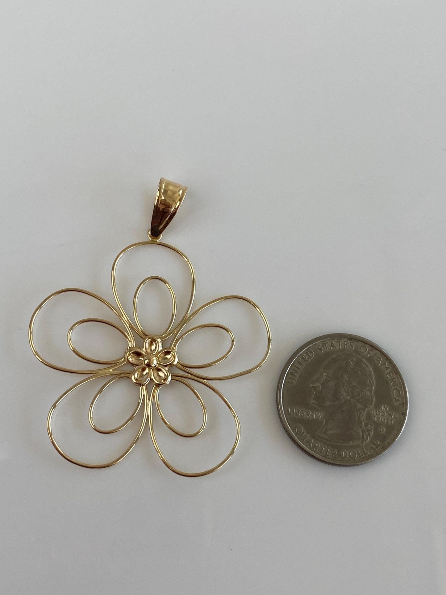 Vintage Solid 14k Yellow Gold Large Wire Flower Charm