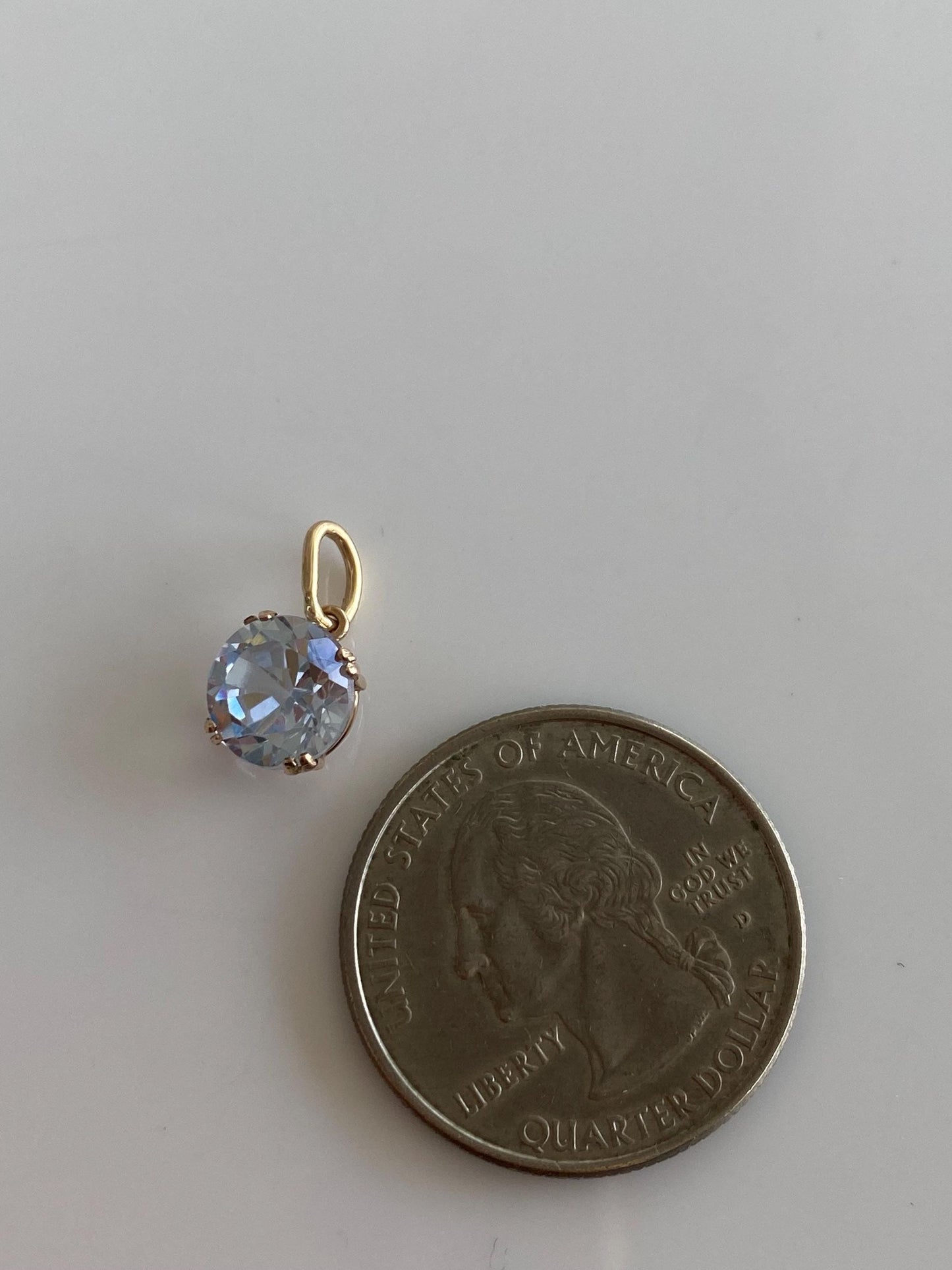 Vintage Solid 10k Yellow Gold Quartz Charm