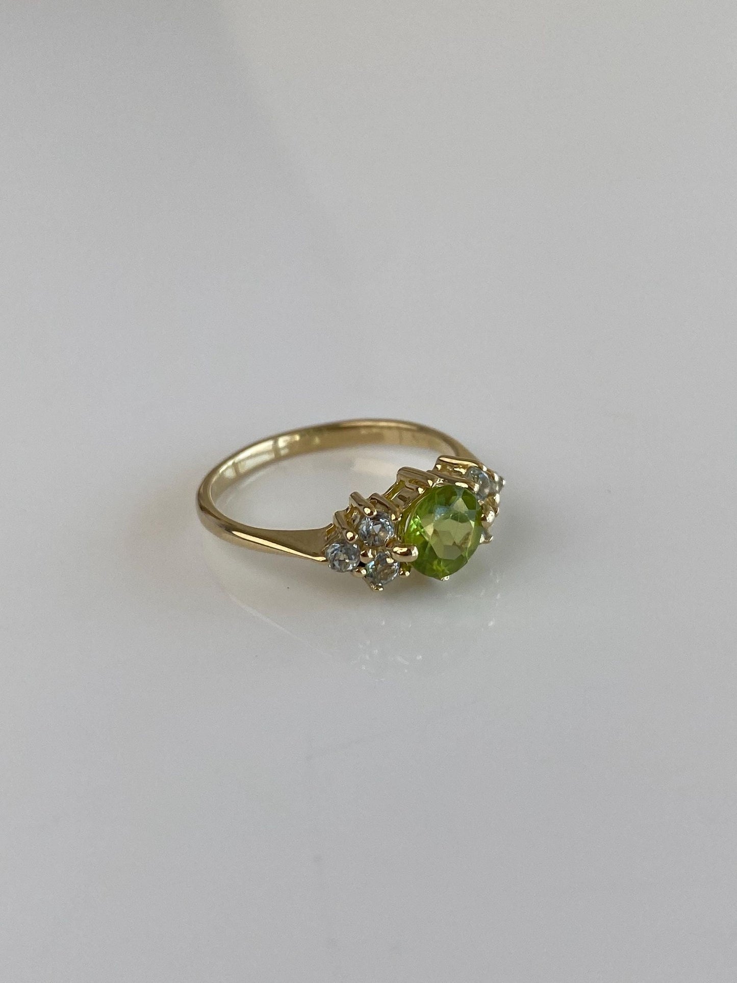 Solid 14k Yellow Gold Peridot Clear Spinel Ring - Size 6.5