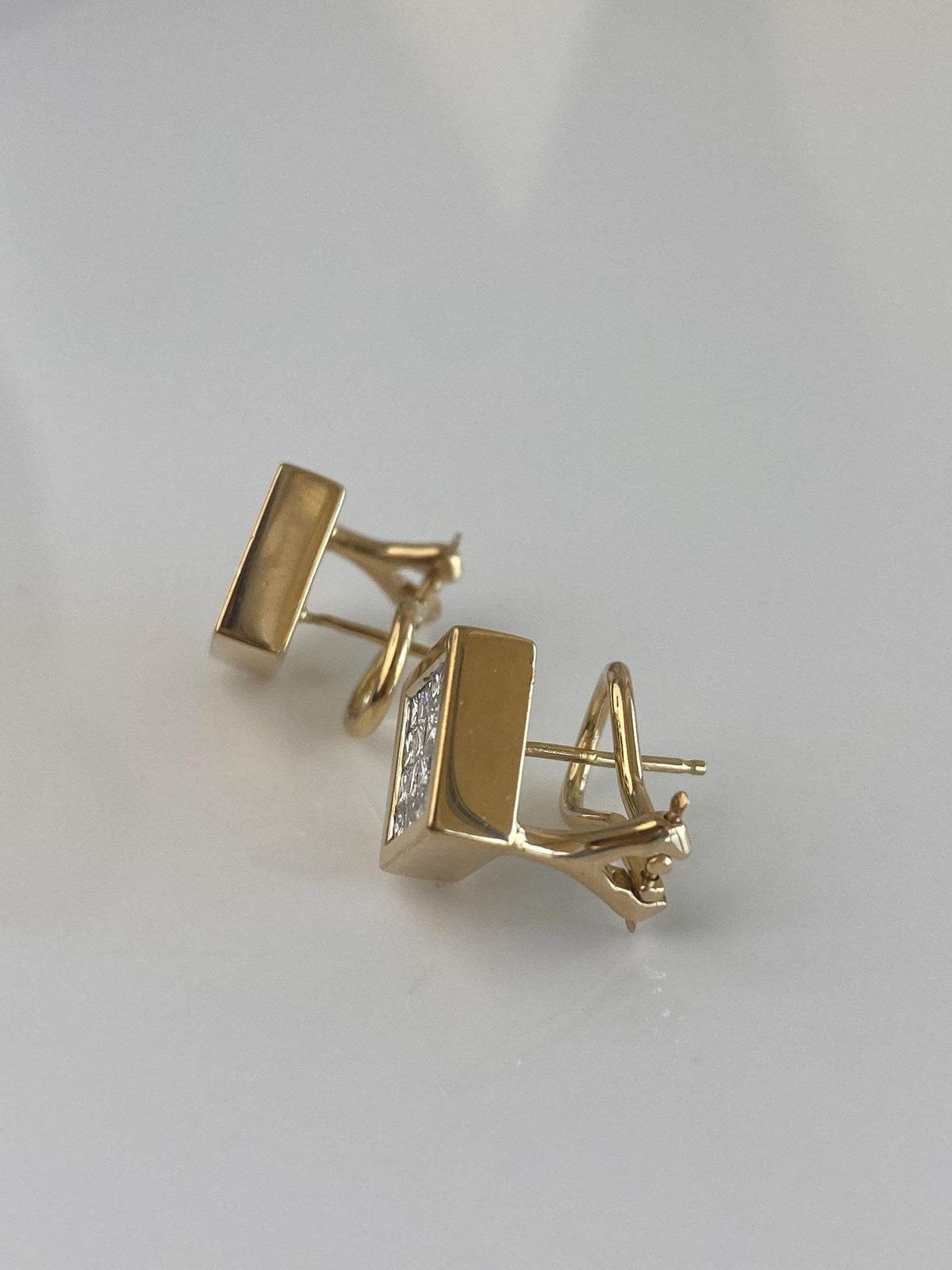 Vintage Solid 18k Yellow Gold Diamond Square Stud Earrings