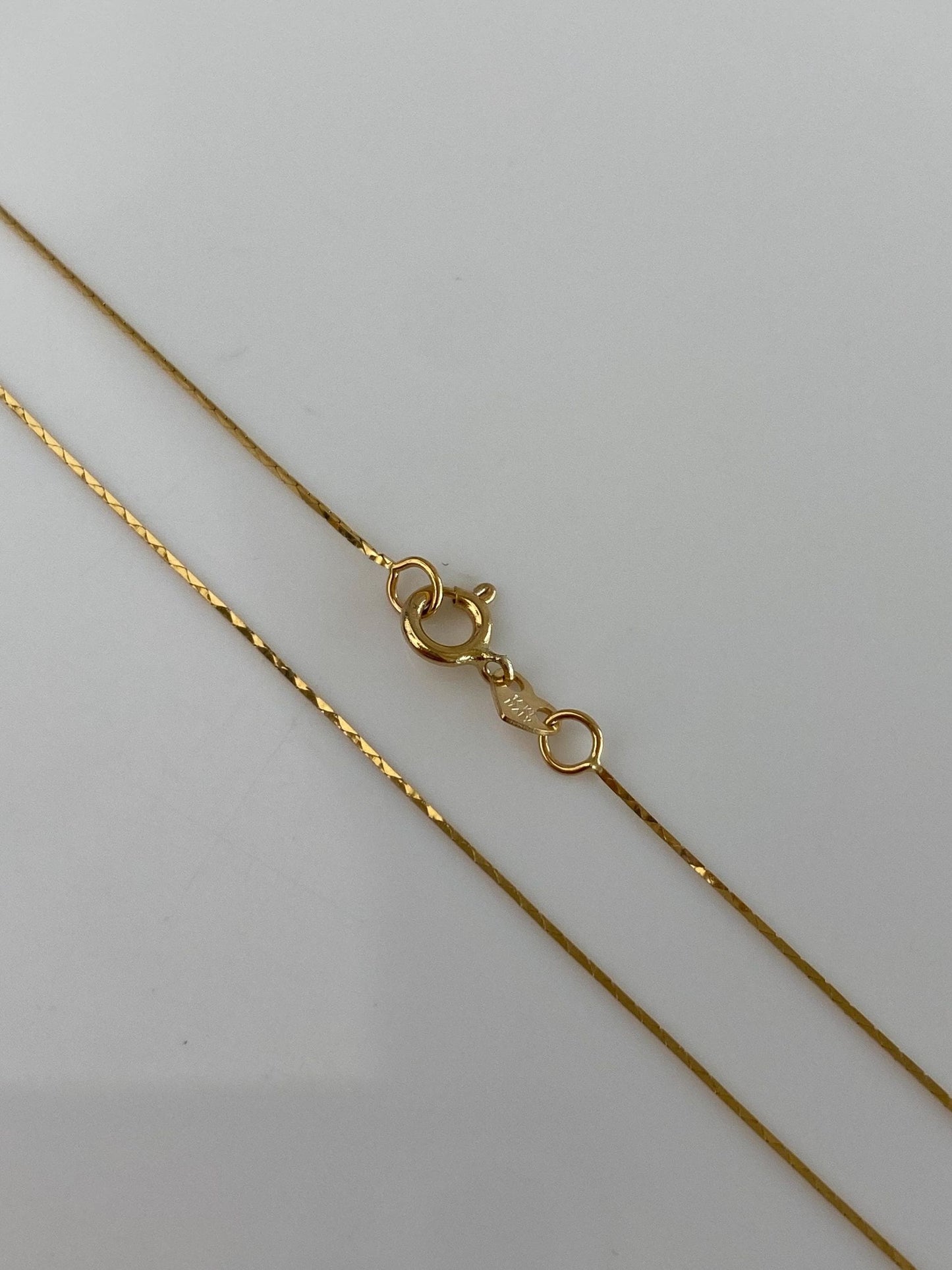 Vintage Solid 14k Yellow Gold Slim Triangle Link Chain Necklace - 23.75 inches
