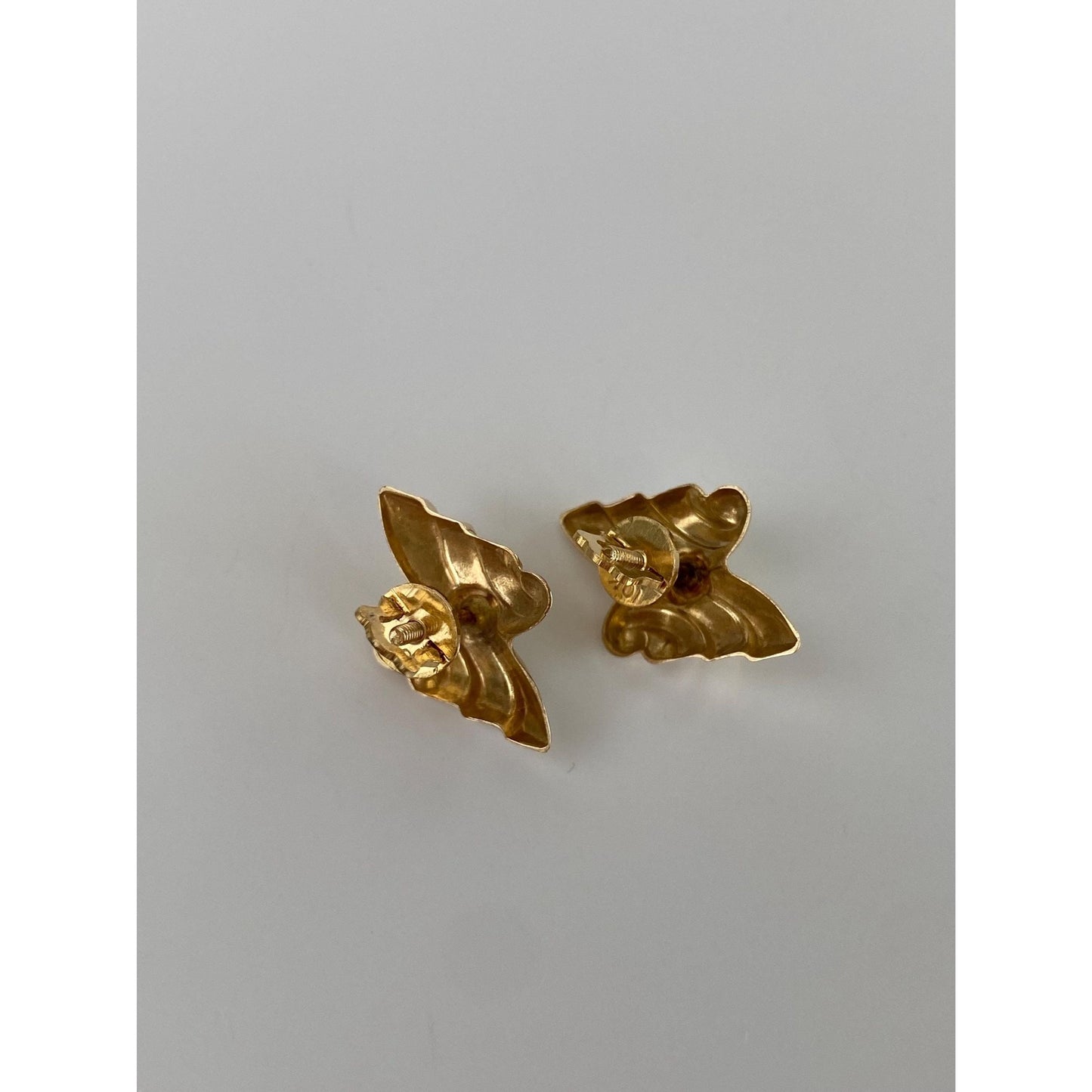 Vintage Solid 10k Yellow Gold Green Cubic Zirconia Design Stud Earrings