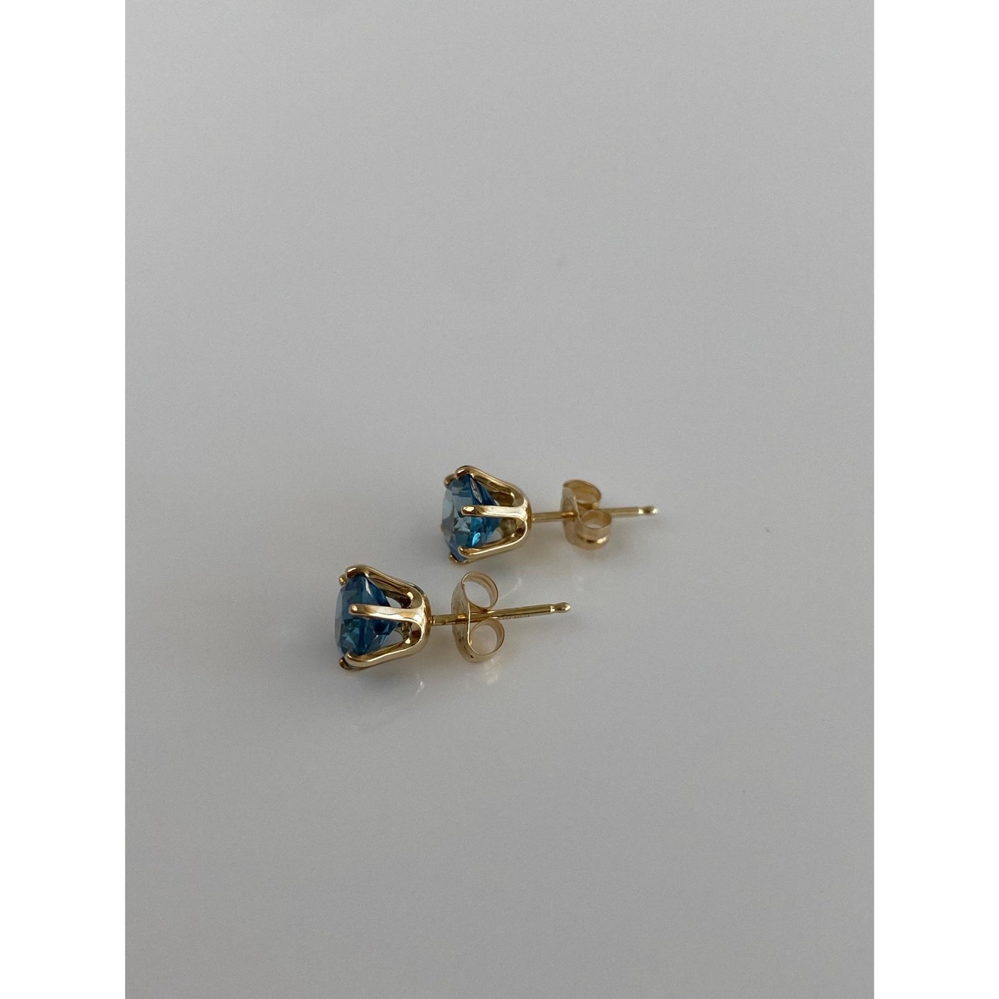 Vintage Solid 14k Yellow Gold Topaz Stud Earrings