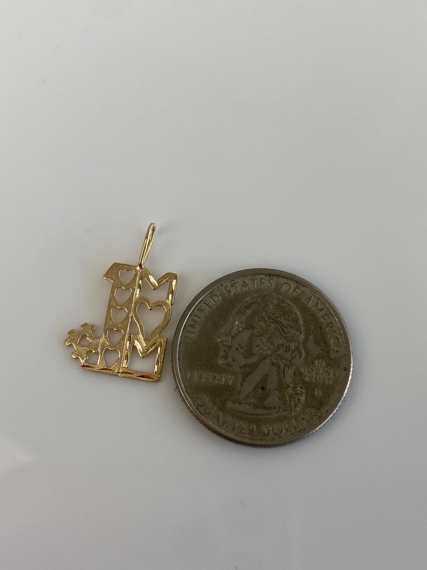 Vintage Solid 14k Yellow Gold #1 Mom Hearts Charm