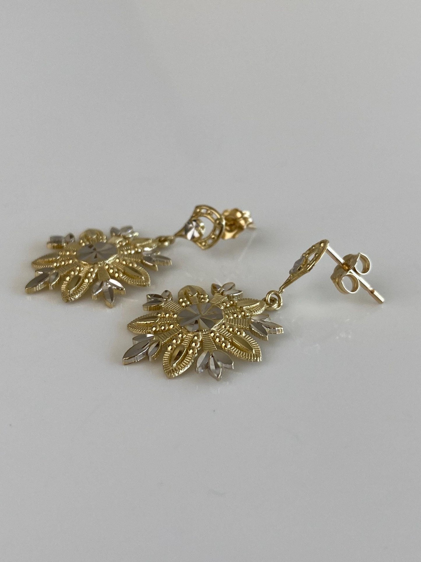 Vintage Solid 14k White & Yellow Gold Diamond Cut Flower Dangle Stud Earrings
