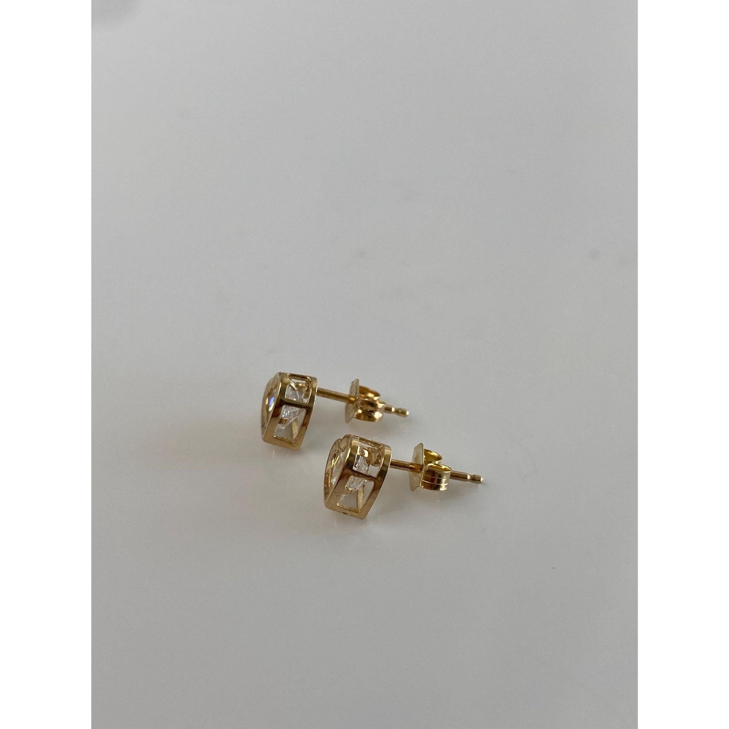 Solid 14k Yellow Gold Clear Cubic Zirconia Heart Stud Earrings