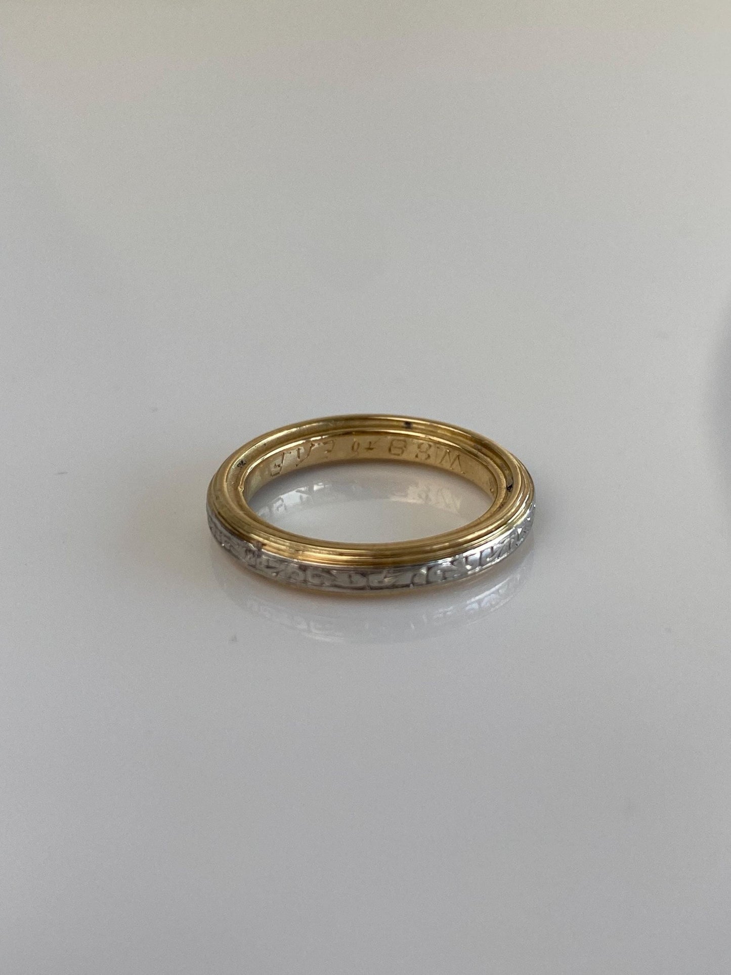 Vintage Solid 14k White & Yellow Gold Designed Ring Band - Size 4