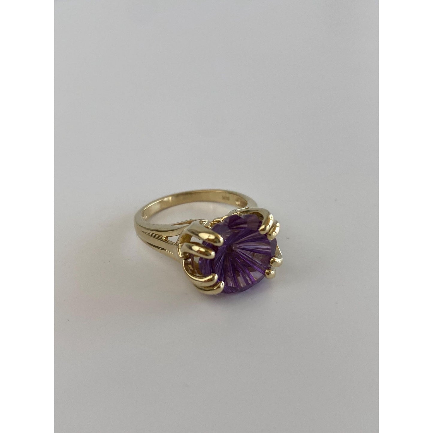Vintage Solid 14k Yellow Gold Fancy Cut Amethyst Ring - Size 6.75