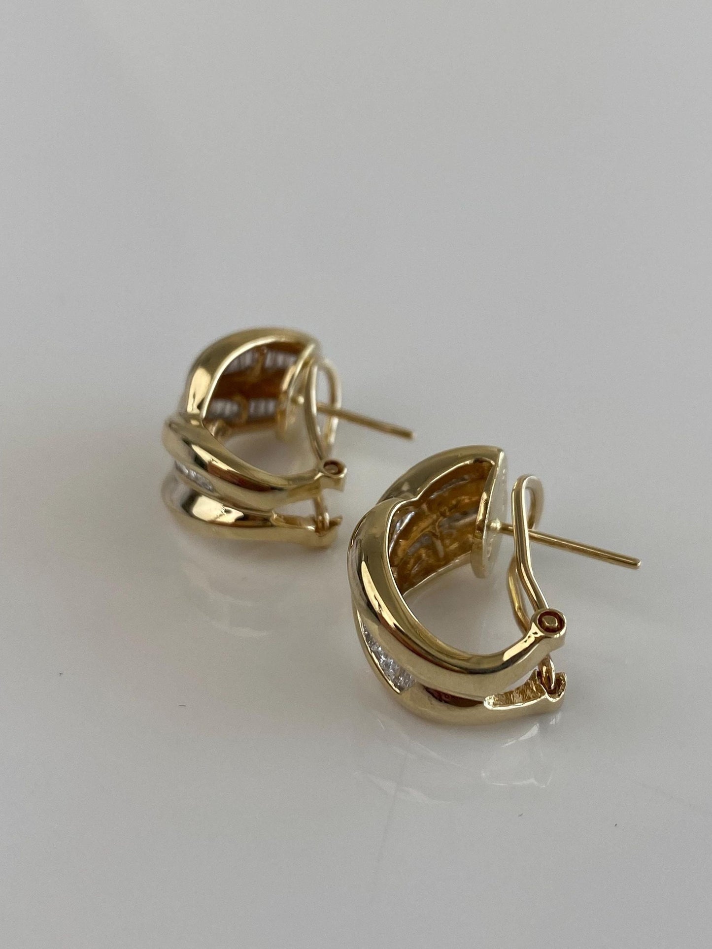 Vintage Solid 14k Yellow Gold Baguette Diamond Drop Earrings
