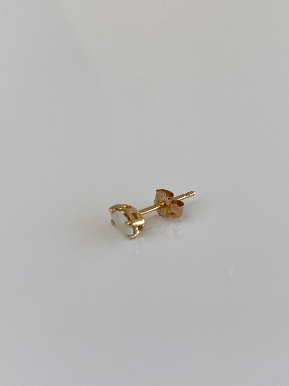Vintage Solid 14k Yellow Gold SINGLE Marquis Opal Stud Earring