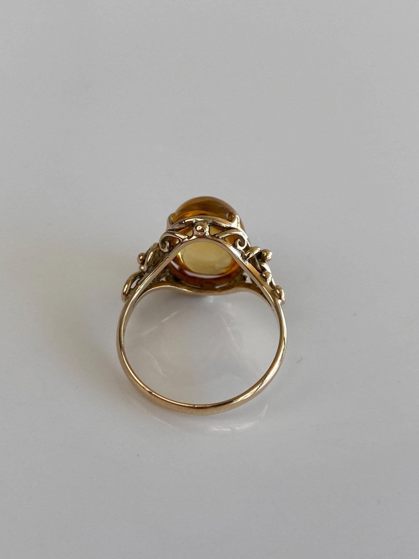 Vintage Solid 14k Yellow Gold Citrine Cabochon Ring - Size 7.25